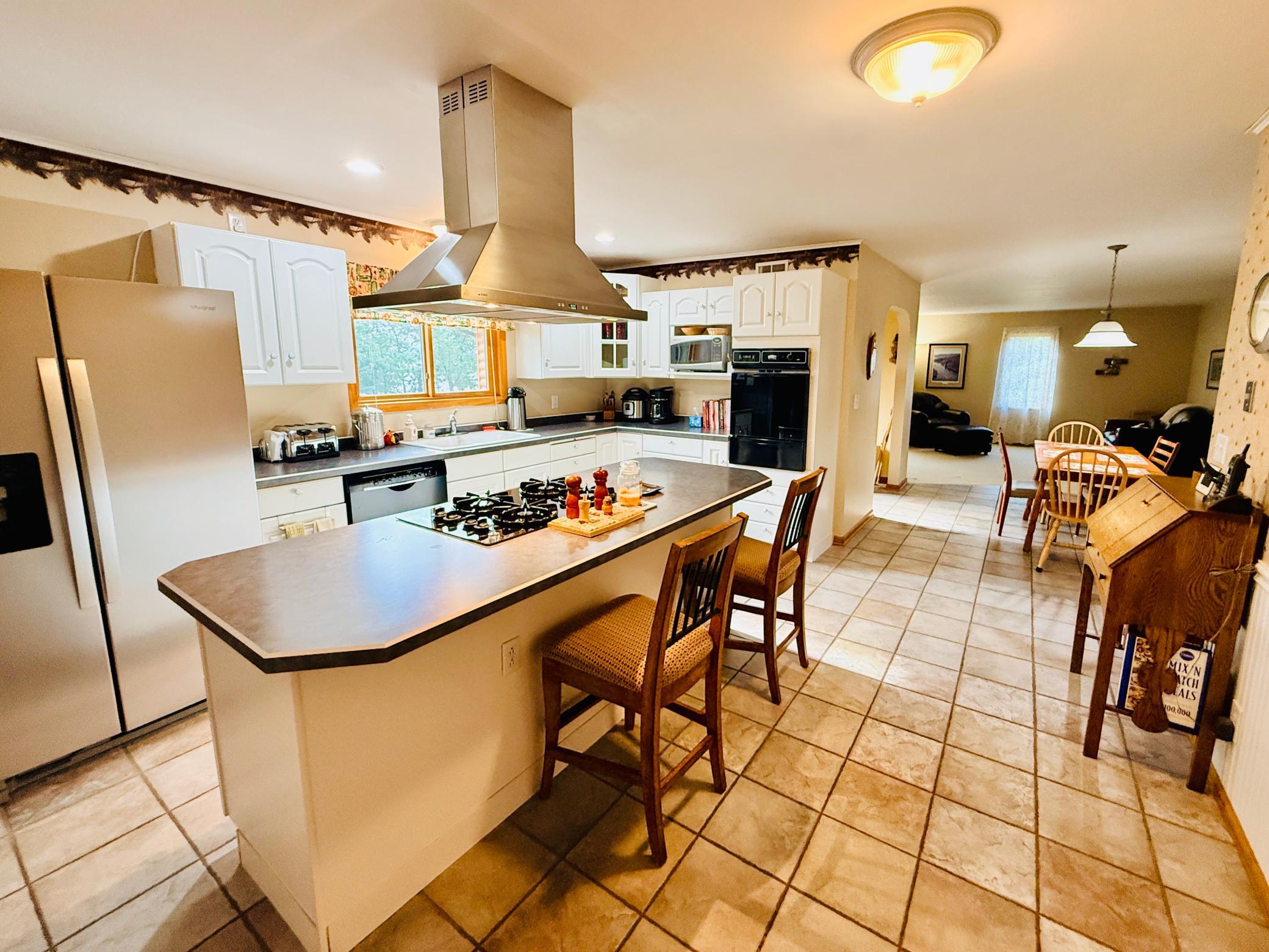 37261 Night Hawk Road Property Photo 10