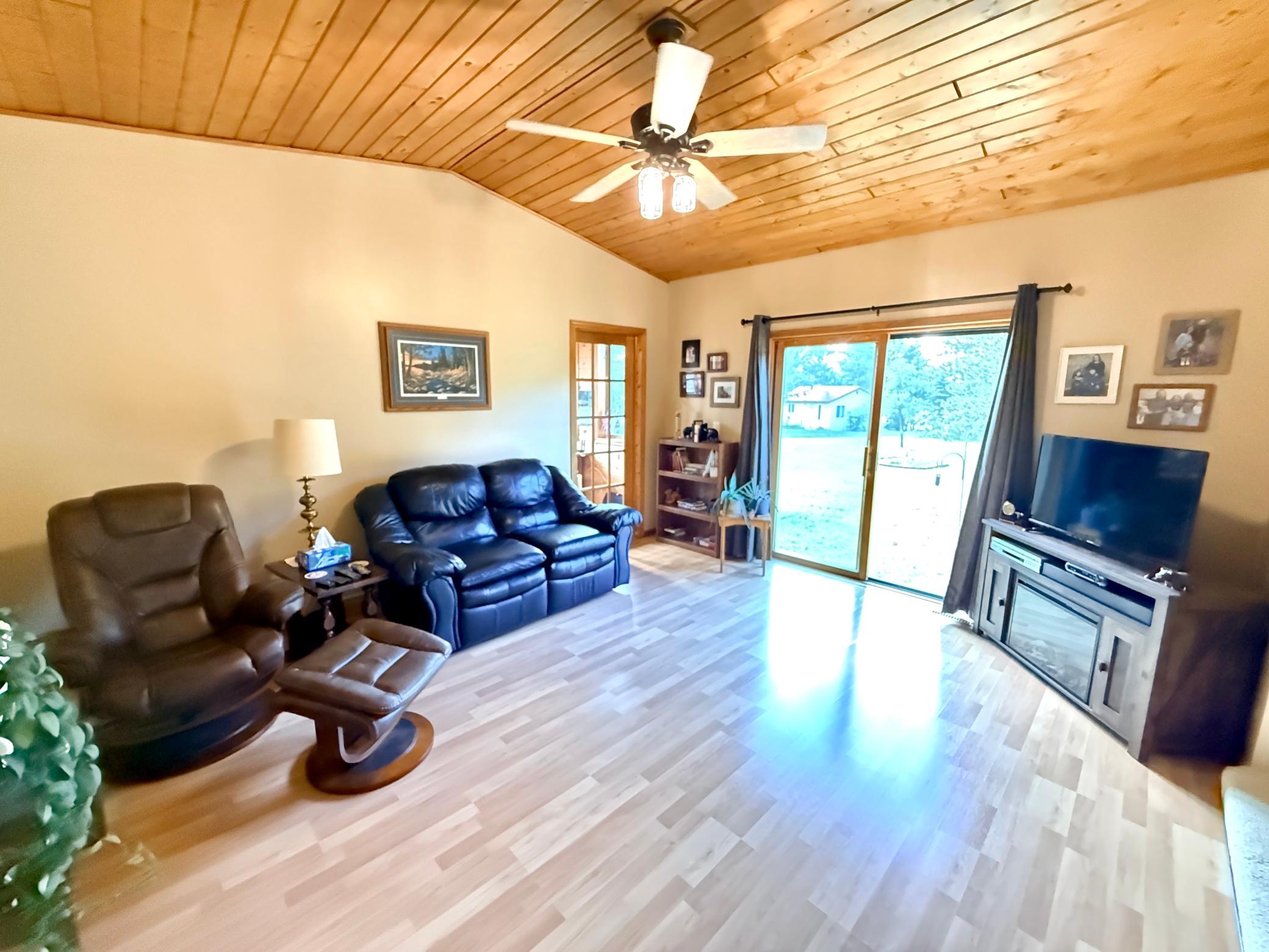 37261 Night Hawk Road Property Photo 13
