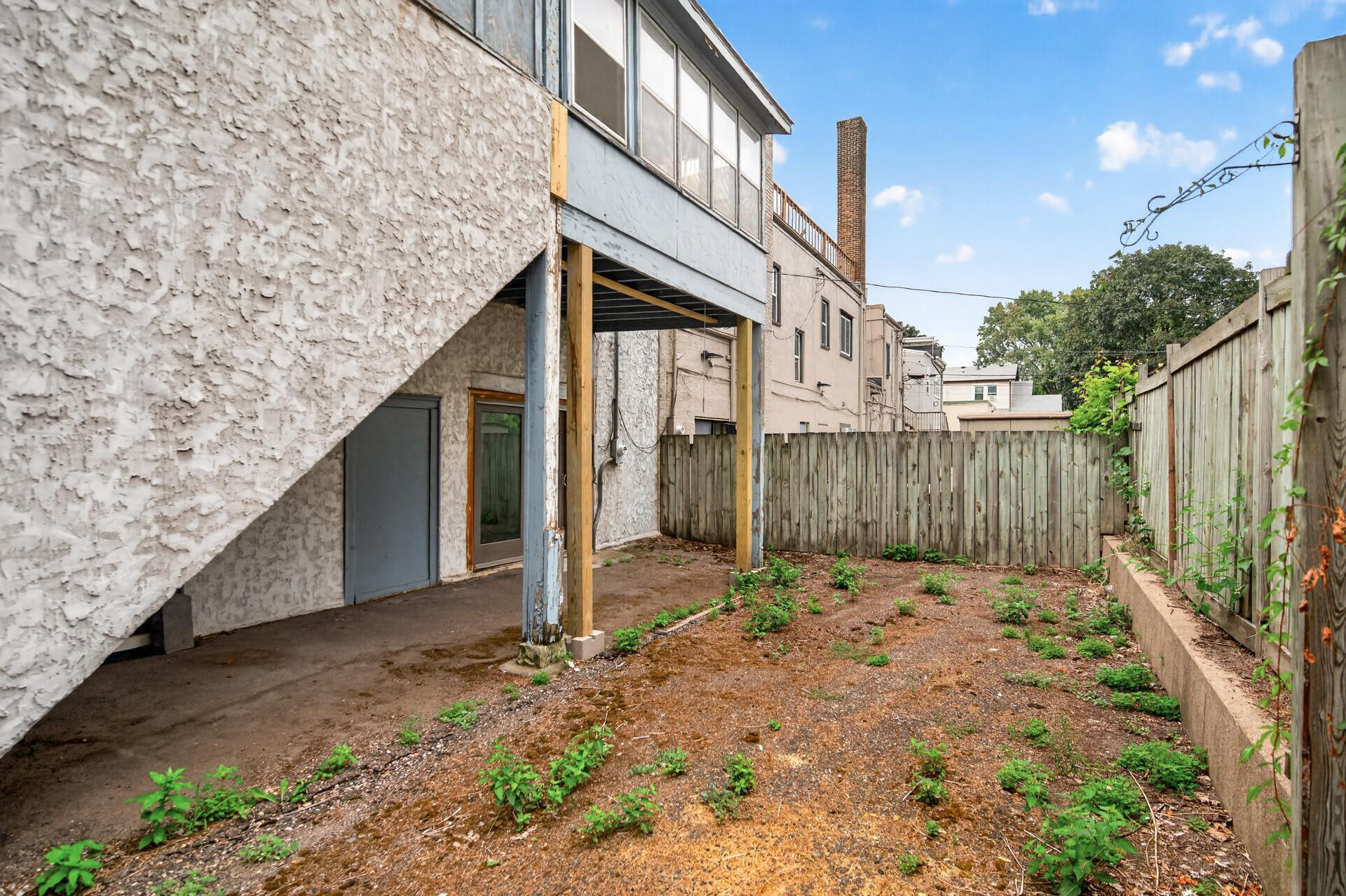 2201 Johnson St. N.e. Property Photo 49
