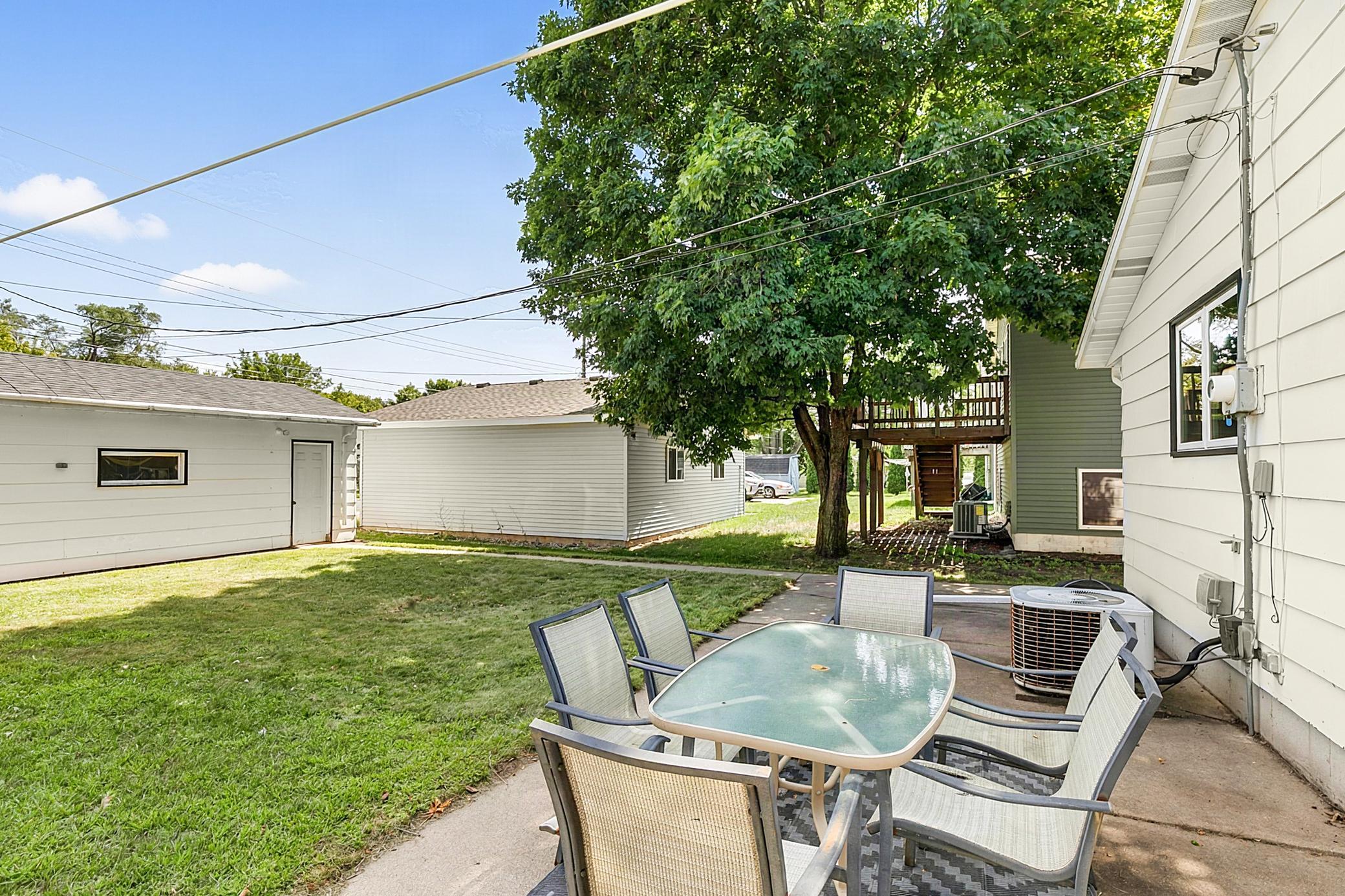 450 26th Avenue N Property Photo 3