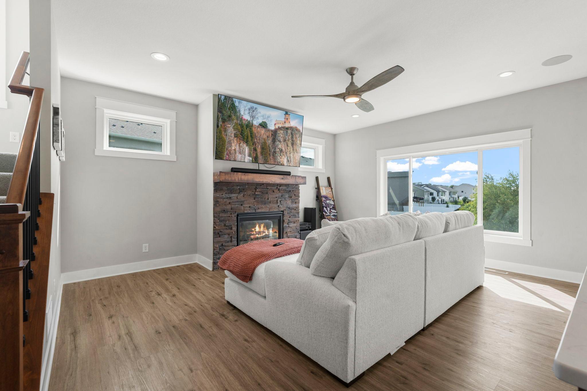 17847 Eclipse Avenue Property Photo 19