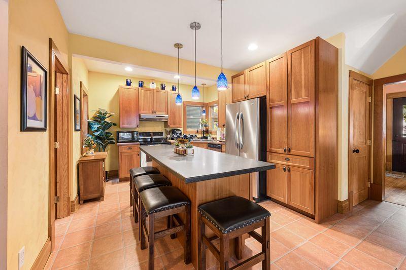 699 Delaware Avenue Property Photo 3