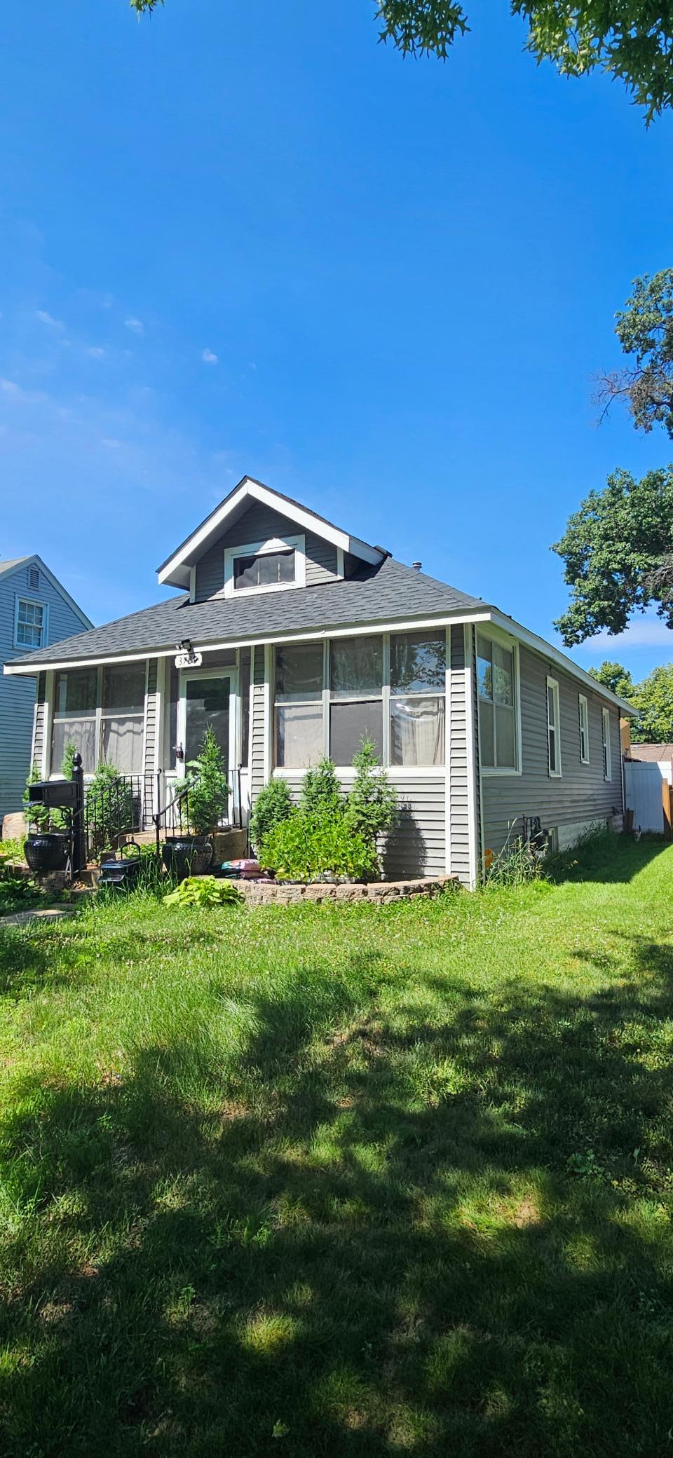 3739 Washburn Avenue N Property Photo 3