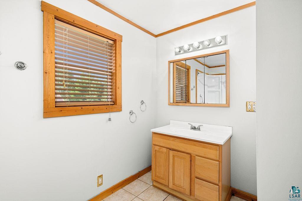 3949 E County Rd B Property Photo 31