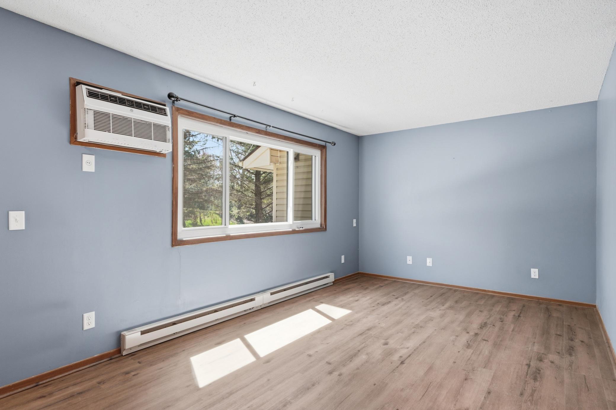 14 E 13th Street Property Photo 5