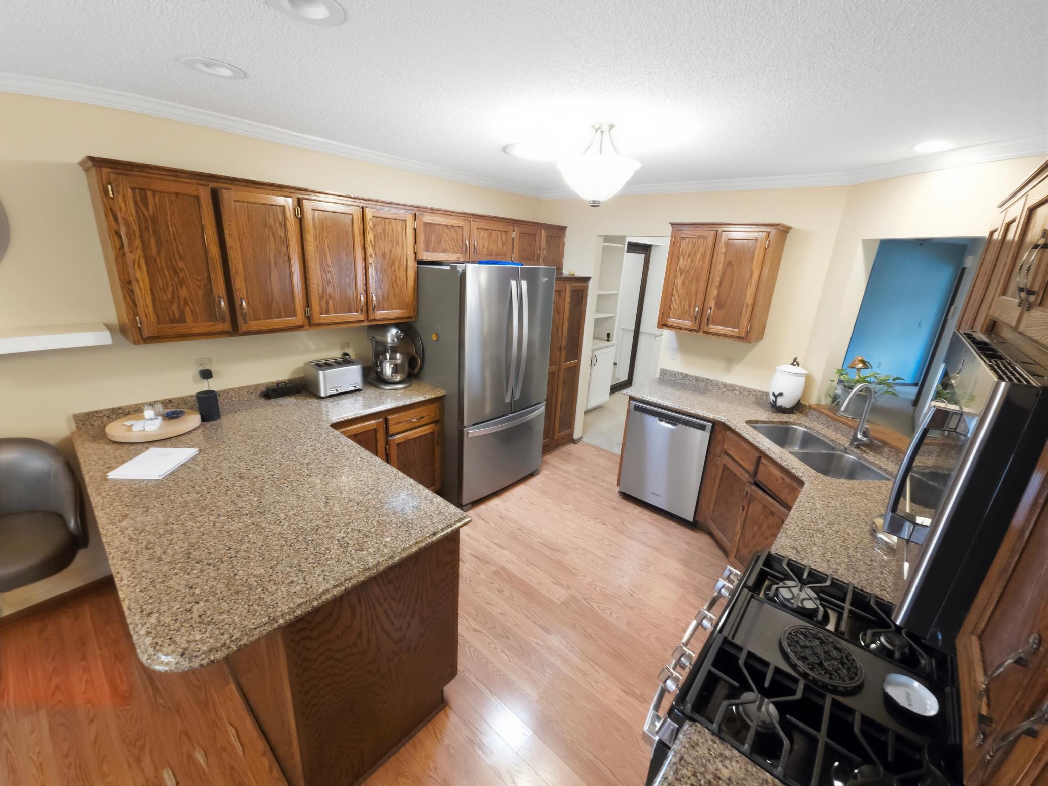 2552 Manitou Lane Property Photo 11
