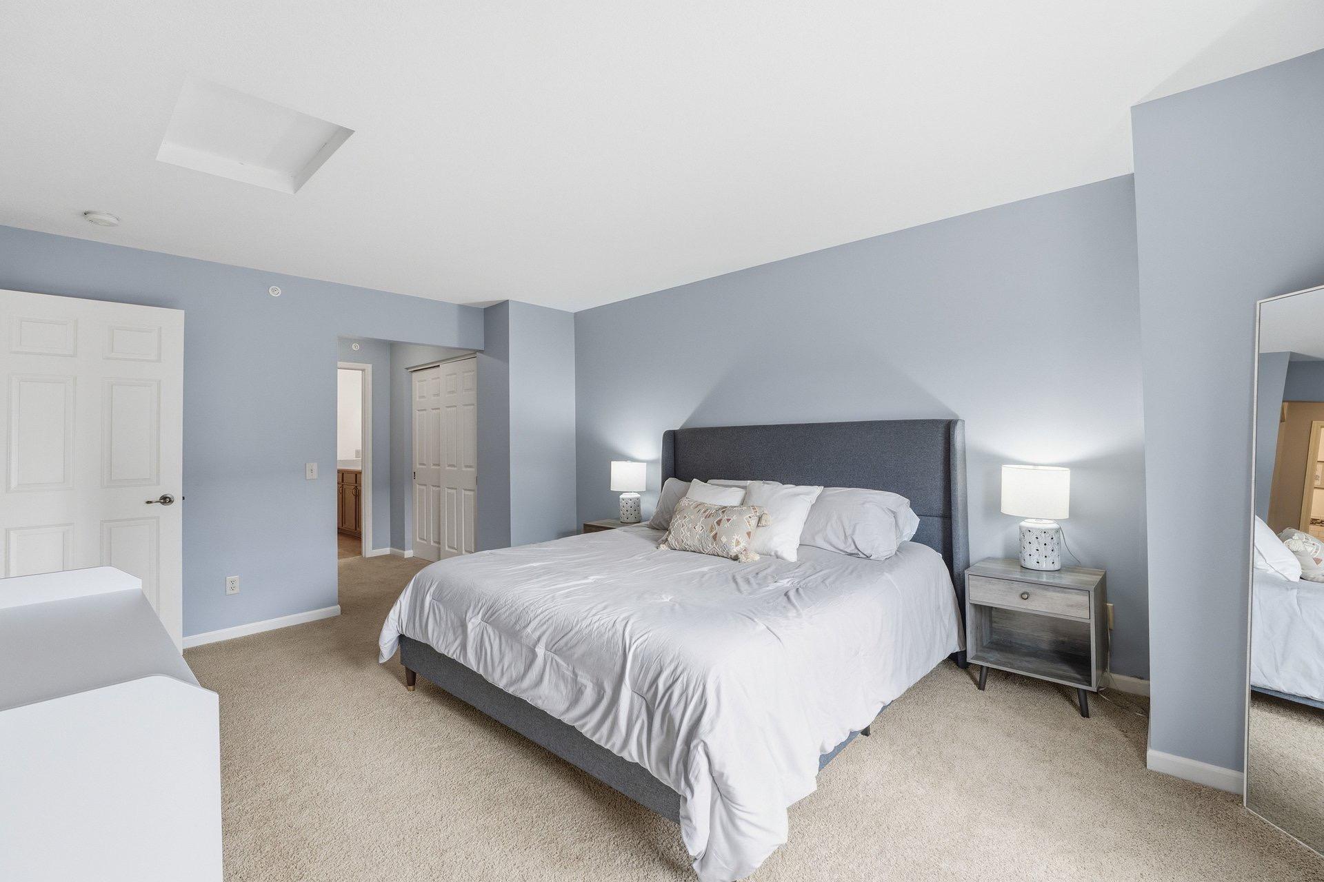 8103 Oakview Drive N Property Photo 4