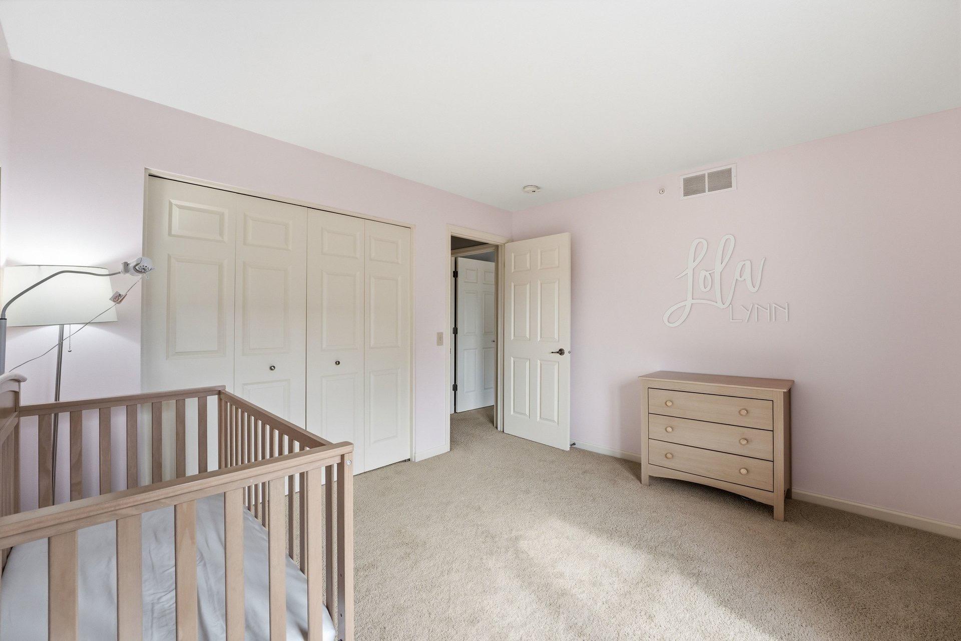 8103 Oakview Drive N Property Photo 8