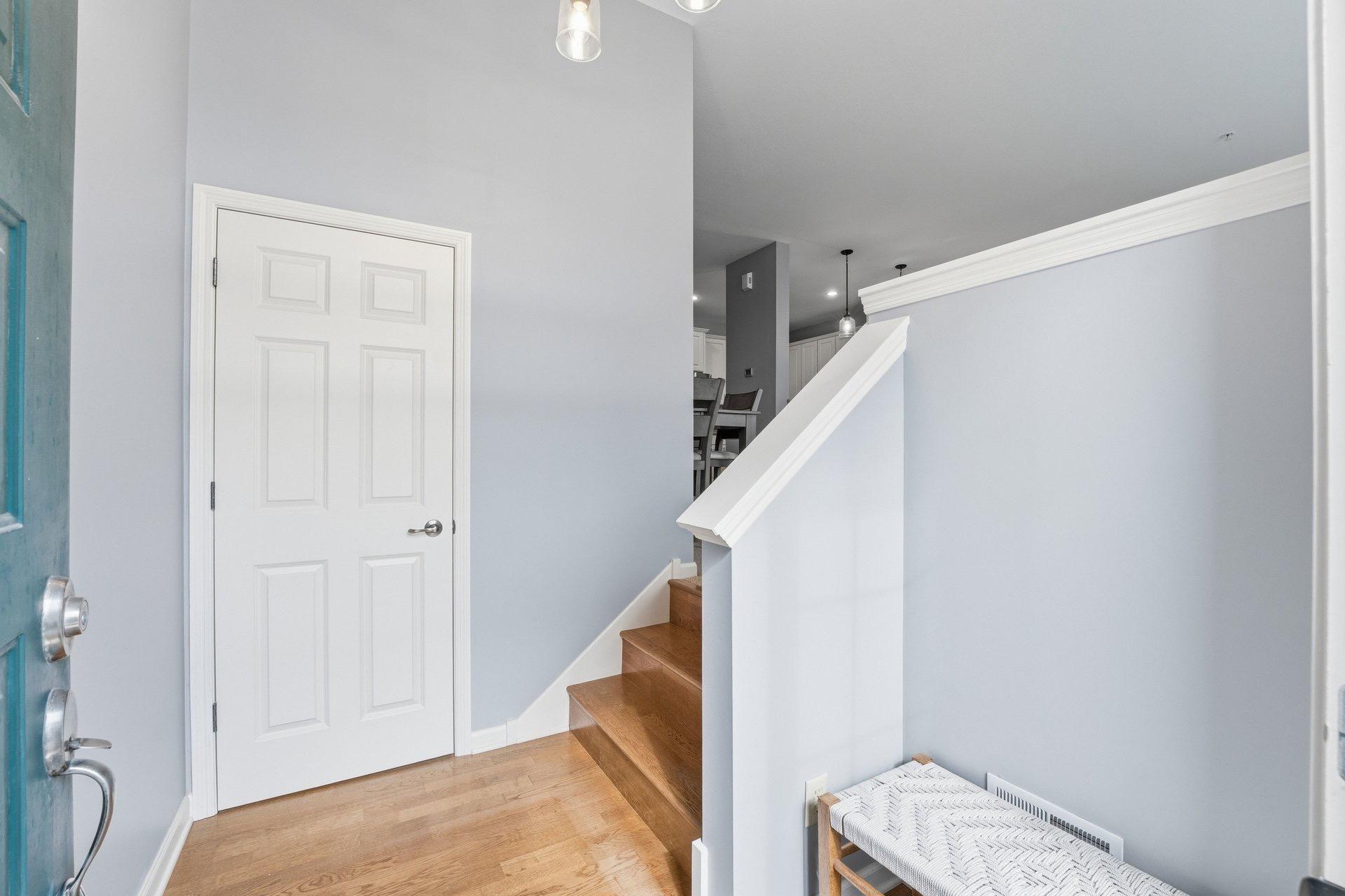 8103 Oakview Drive N Property Photo 24