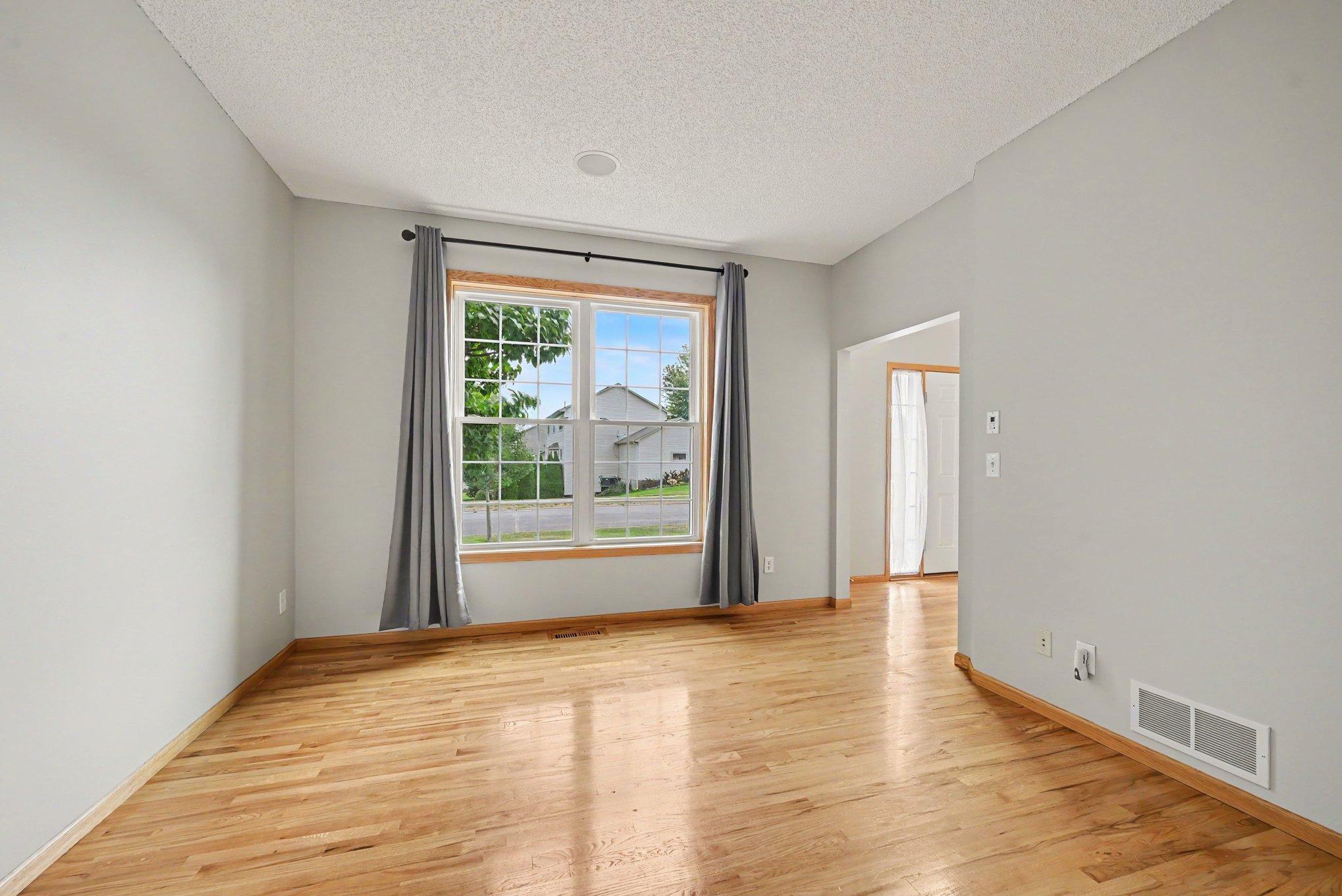 6034 Summit Curve S Property Photo 15