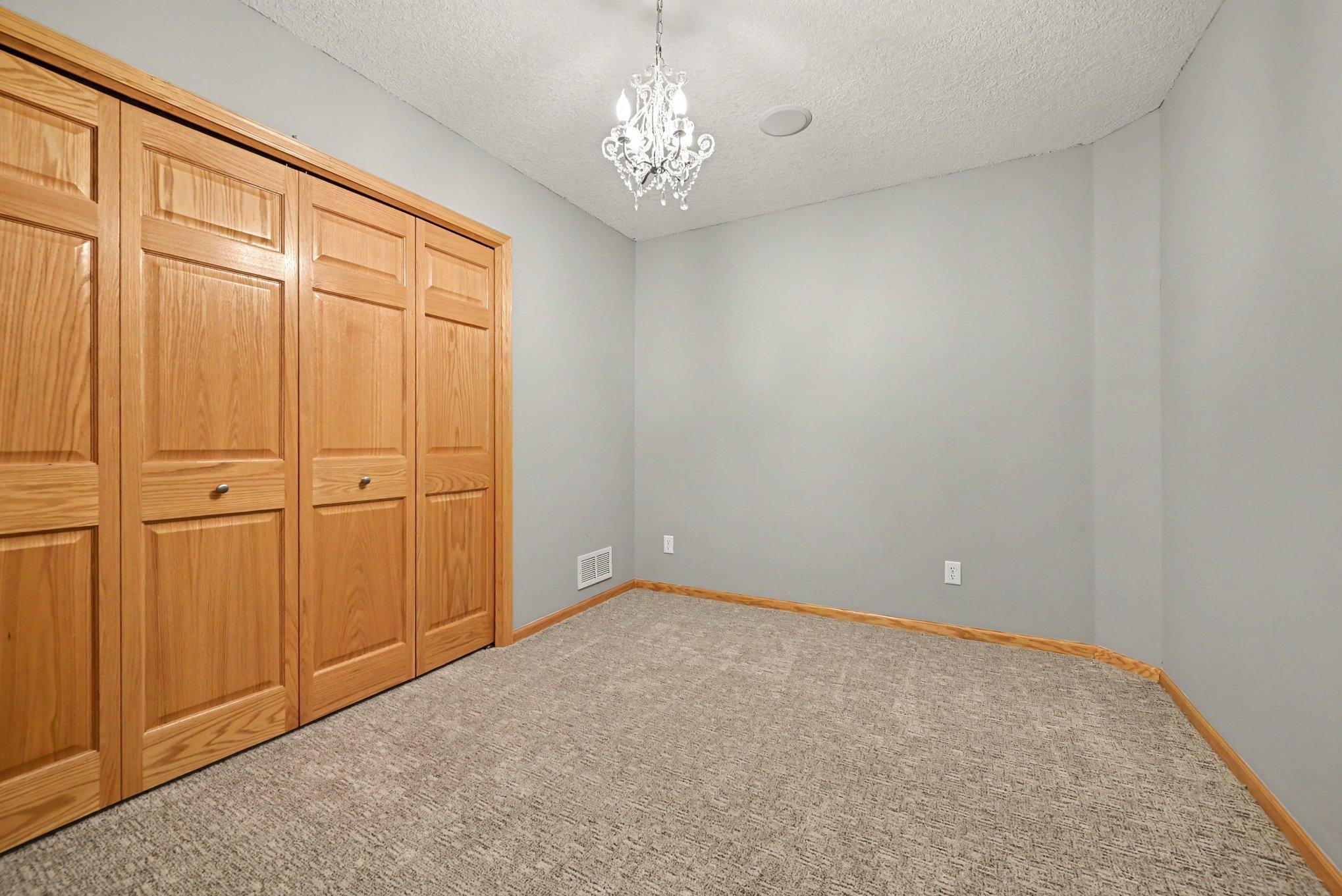 6034 Summit Curve S Property Photo 29