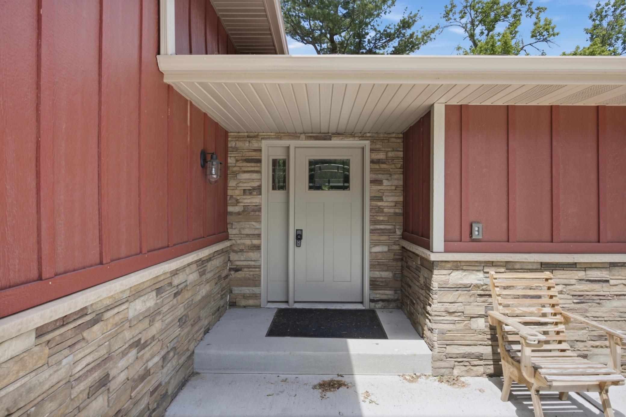46824 Foss Road Property Photo 3