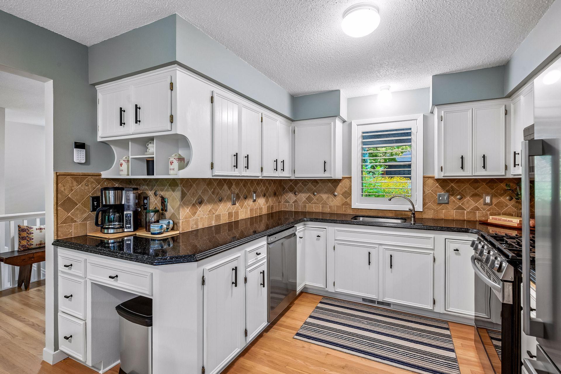 8756 Walton Oaks Drive Property Photo 18