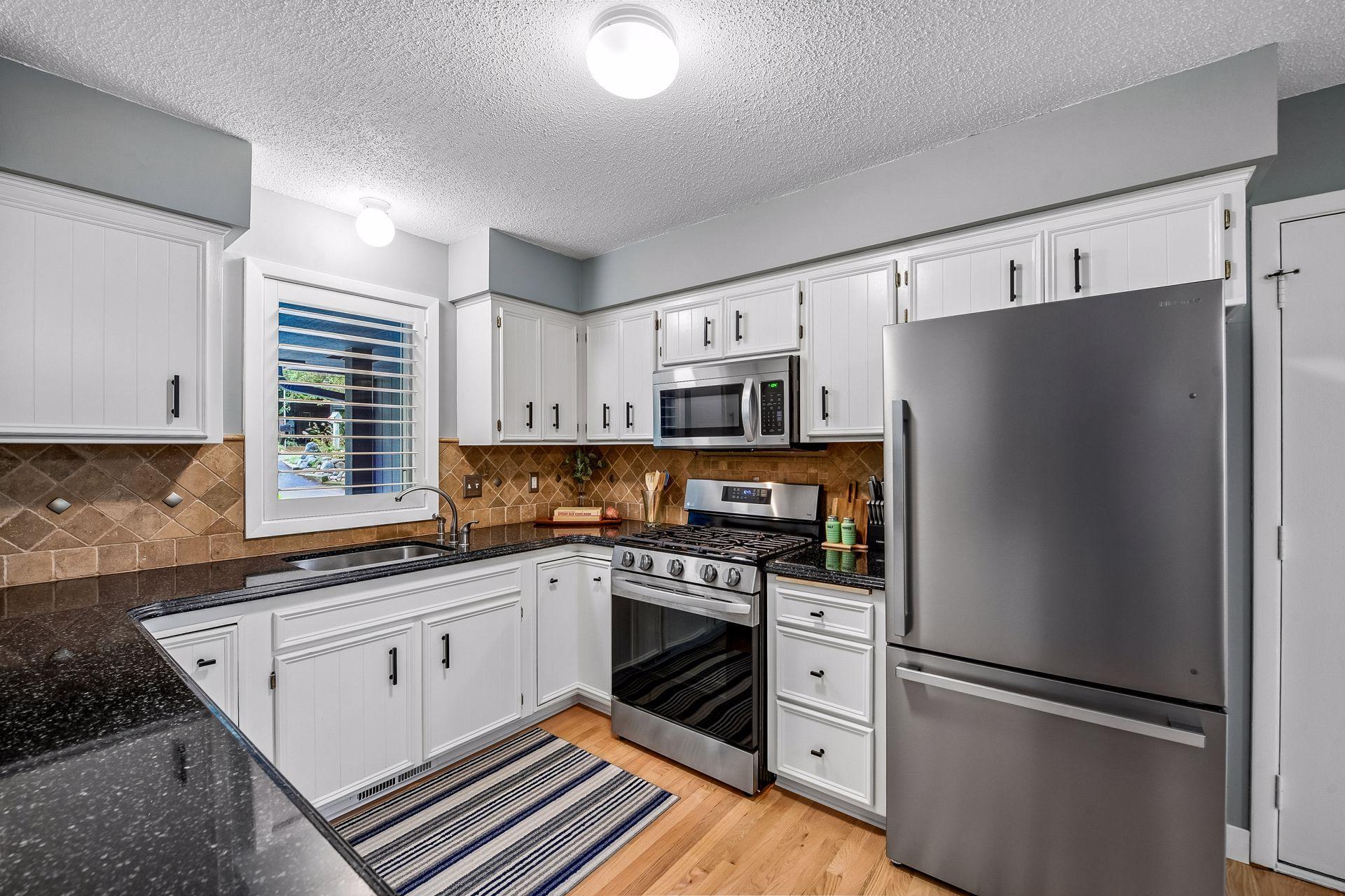 8756 Walton Oaks Drive Property Photo 19