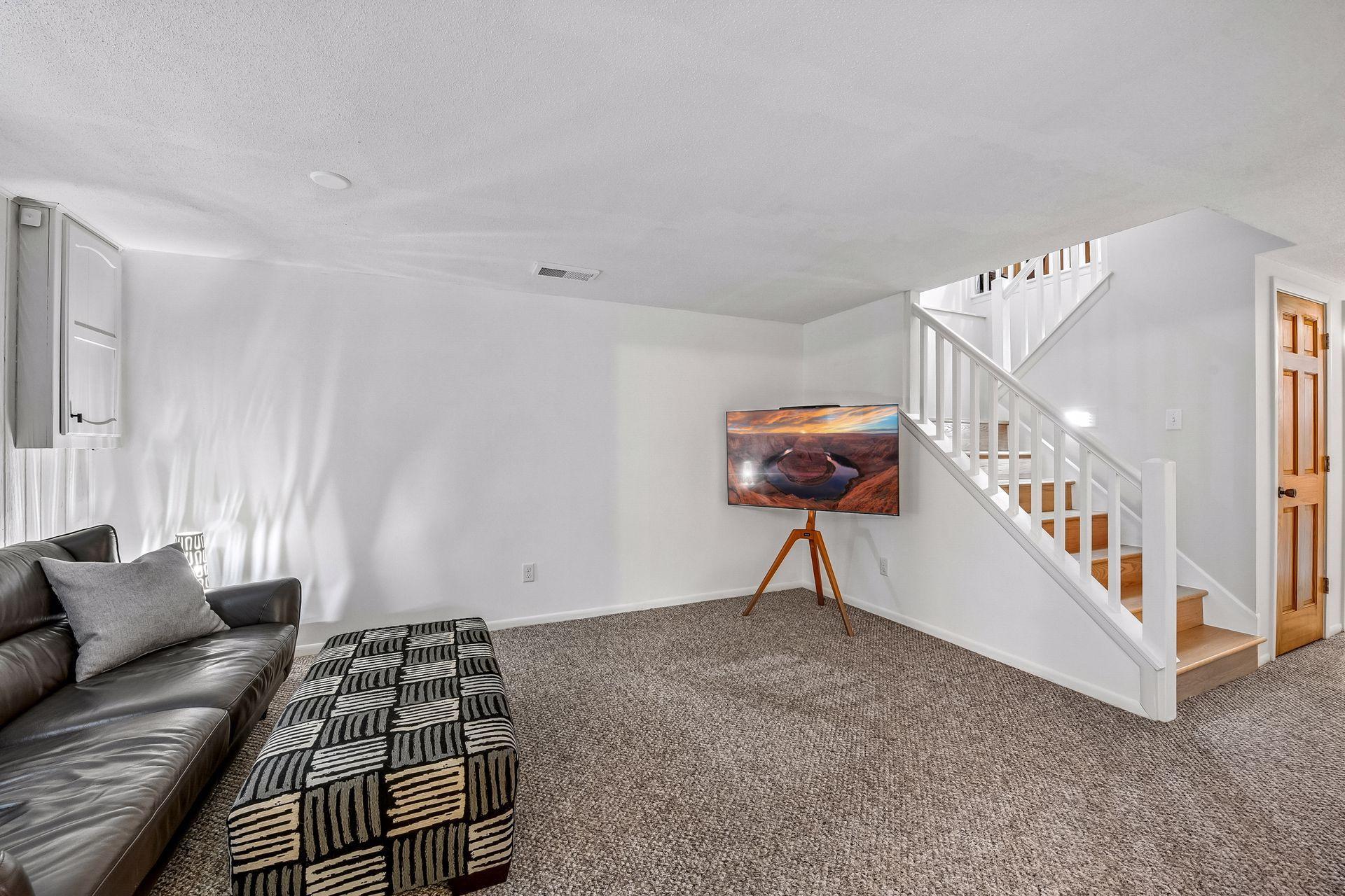 8756 Walton Oaks Drive Property Photo 27