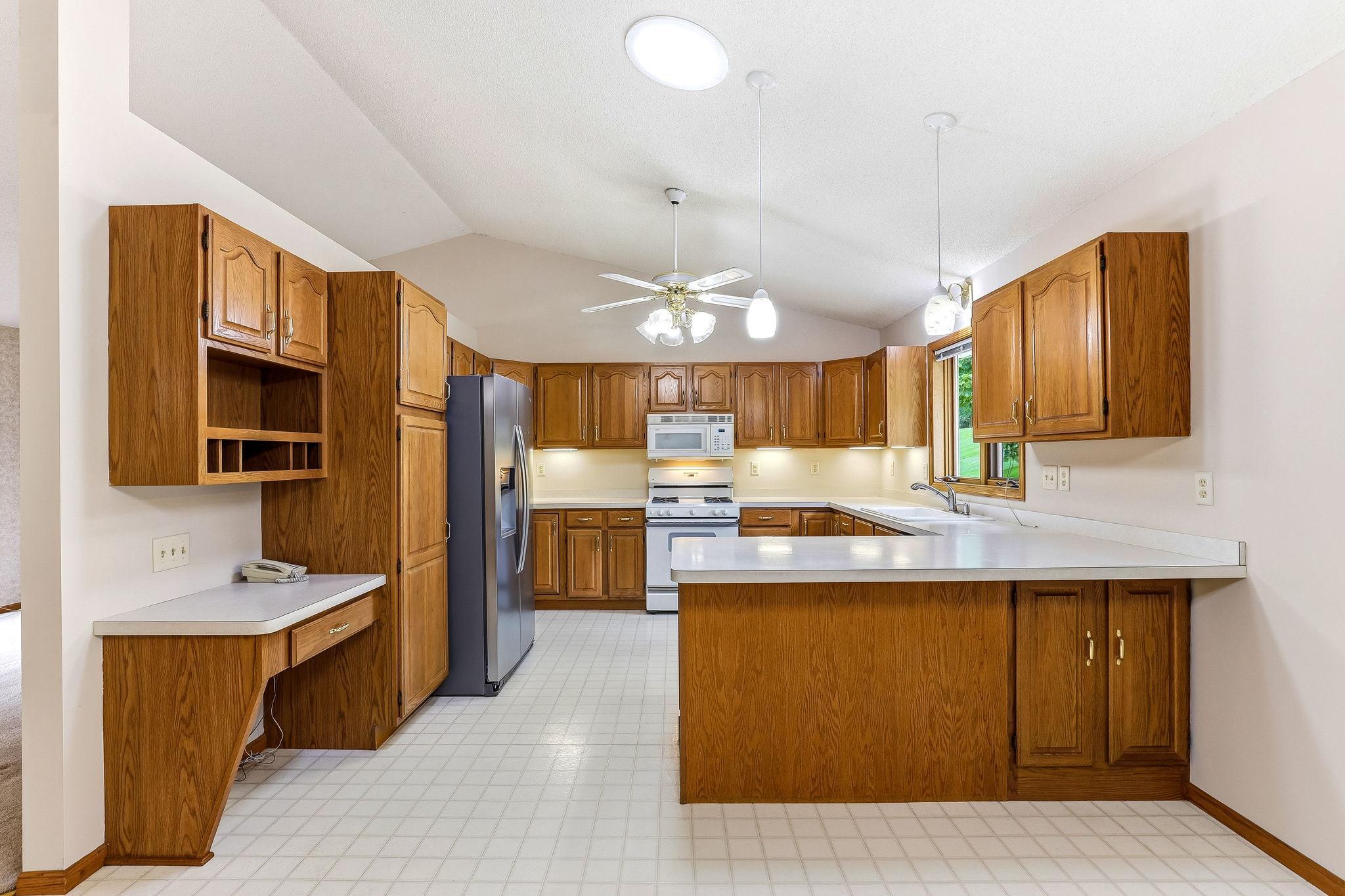4916 Helmo Avenue N Property Photo 13