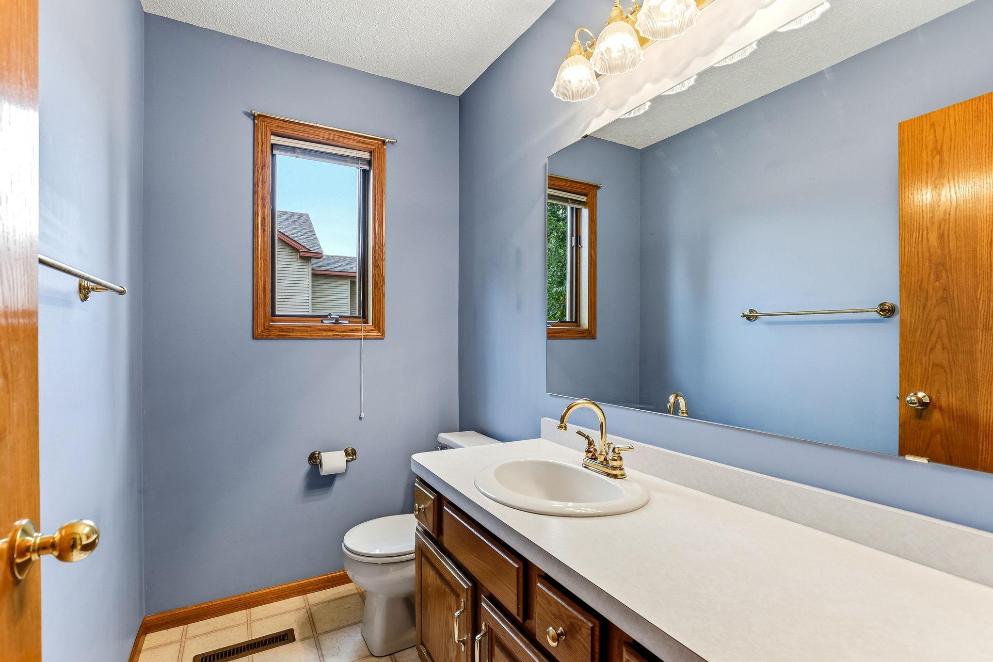 4916 Helmo Avenue N Property Photo 20