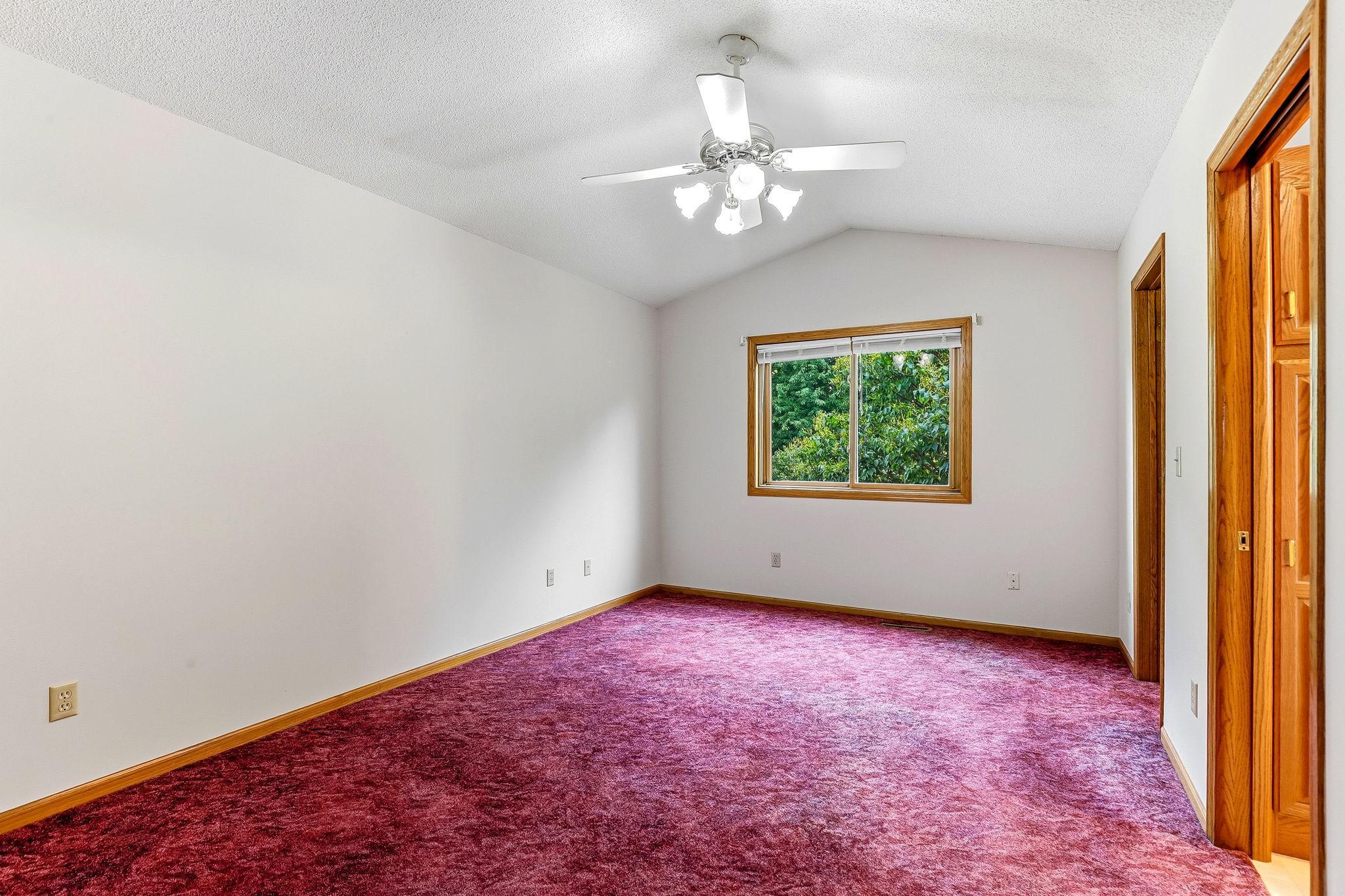 4916 Helmo Avenue N Property Photo 24
