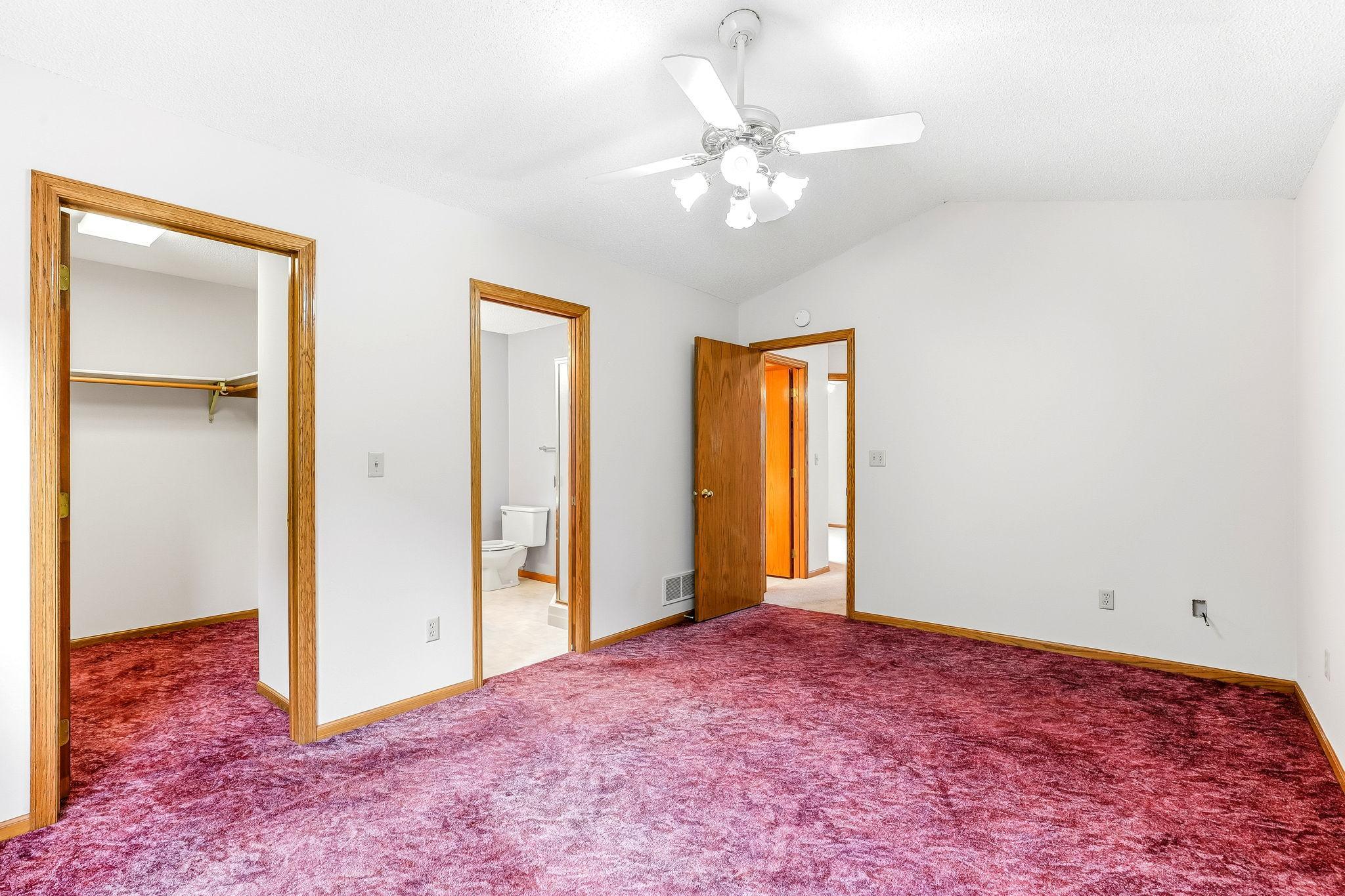 4916 Helmo Avenue N Property Photo 25