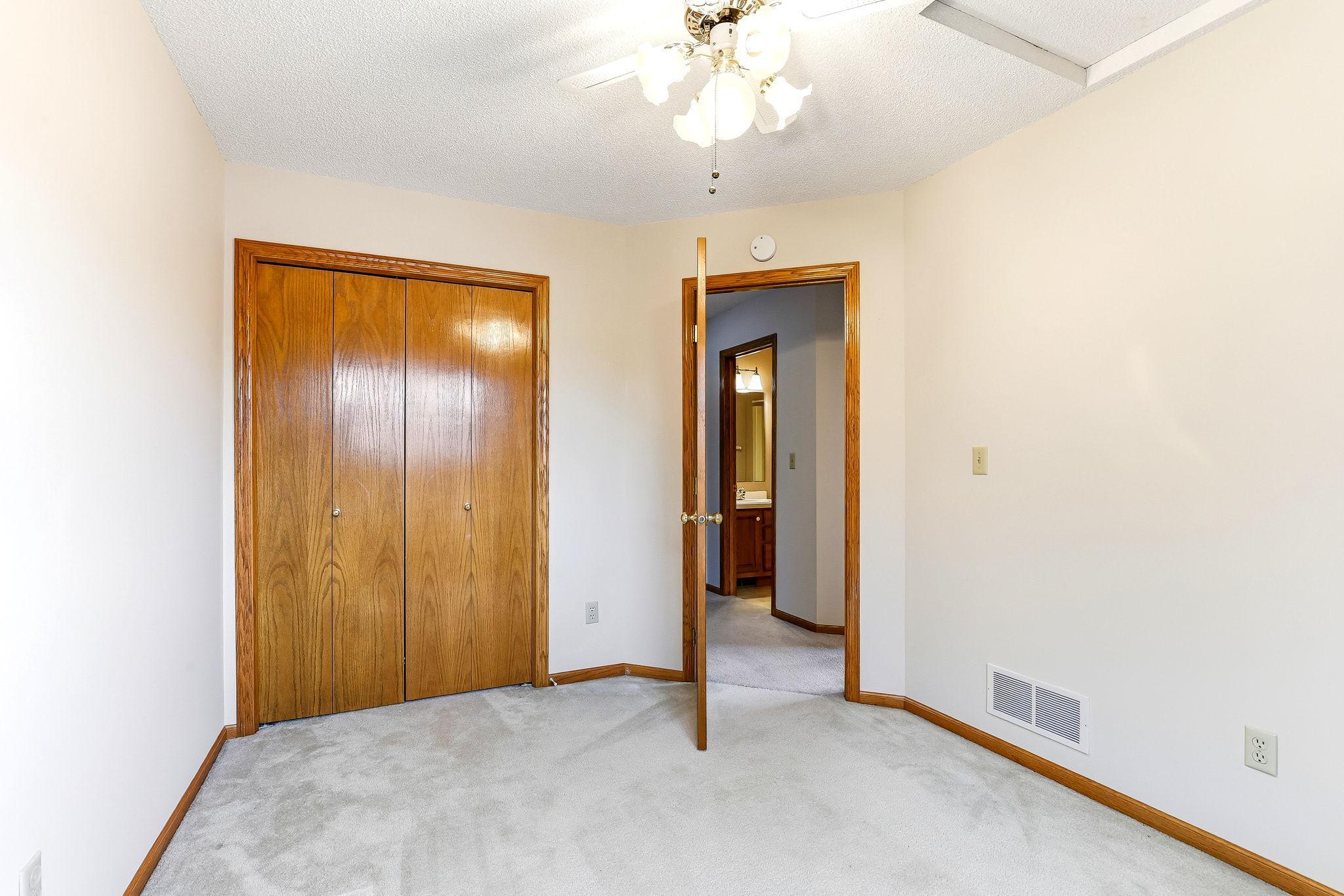 4916 Helmo Avenue N Property Photo 30