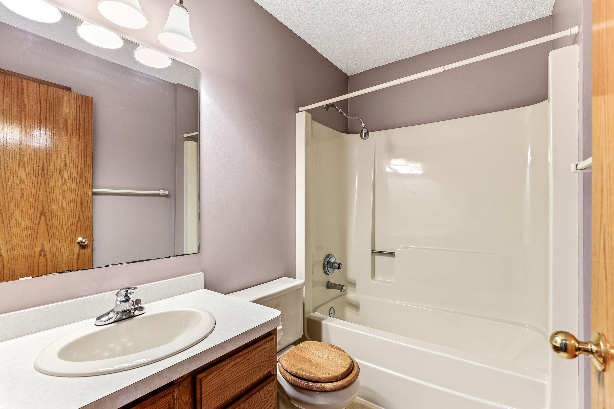 4916 Helmo Avenue N Property Photo 33