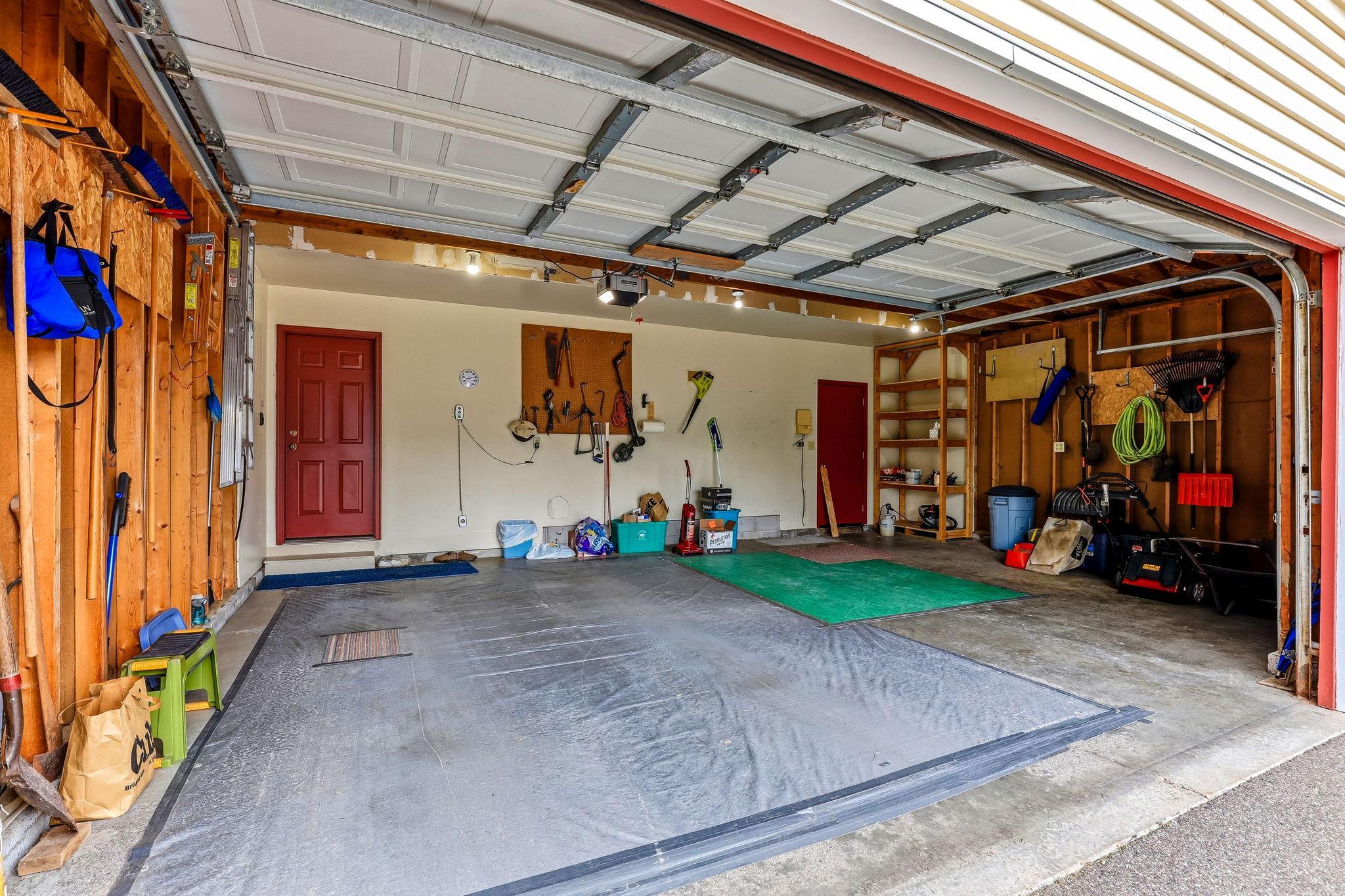 4916 Helmo Avenue N Property Photo 38