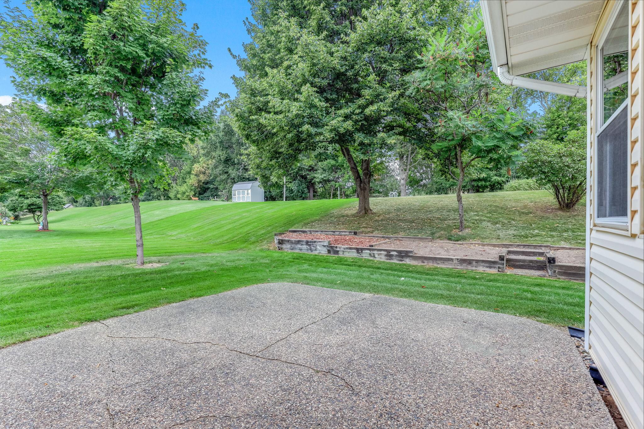 4916 Helmo Avenue N Property Photo 39