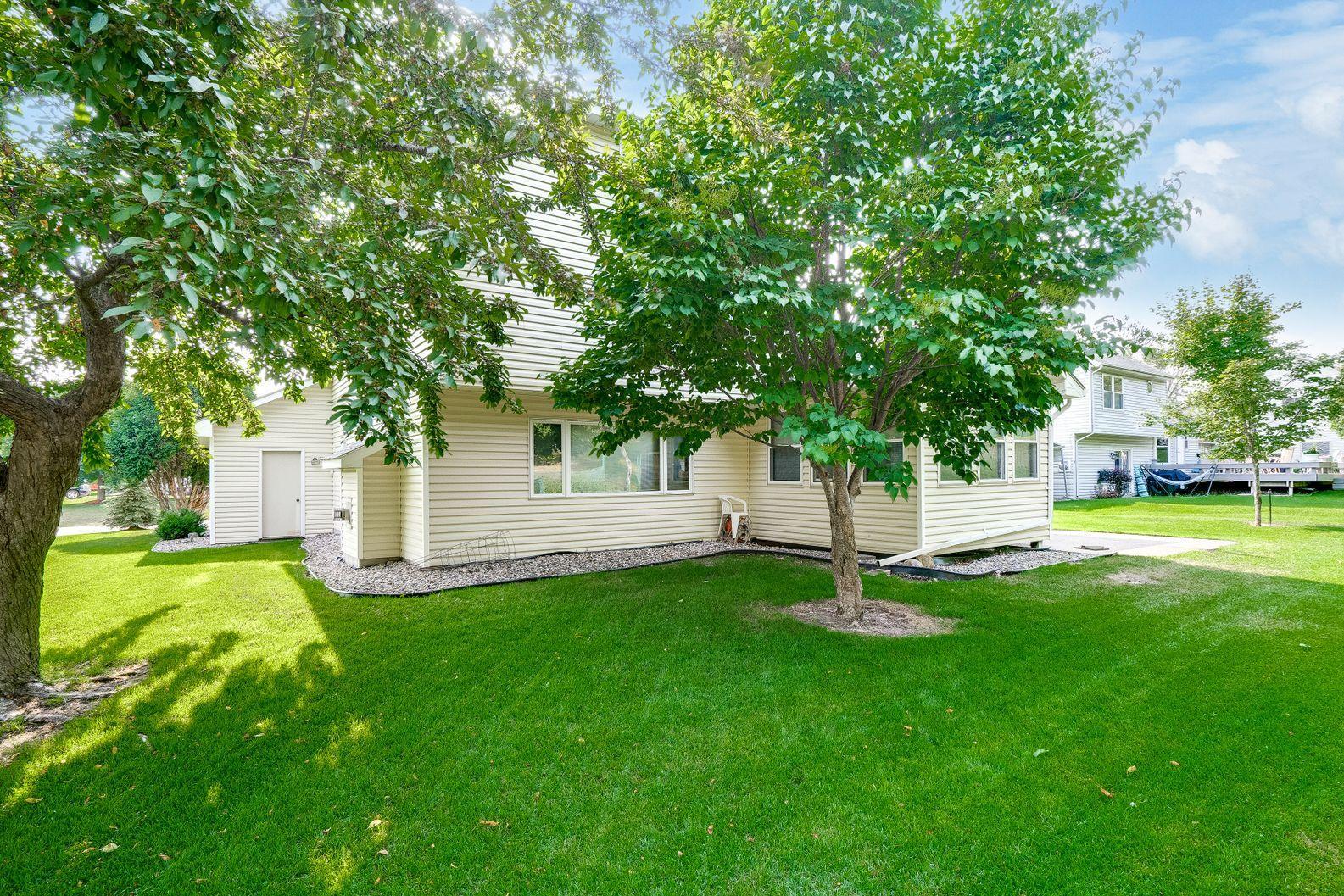 4916 Helmo Avenue N Property Photo 44