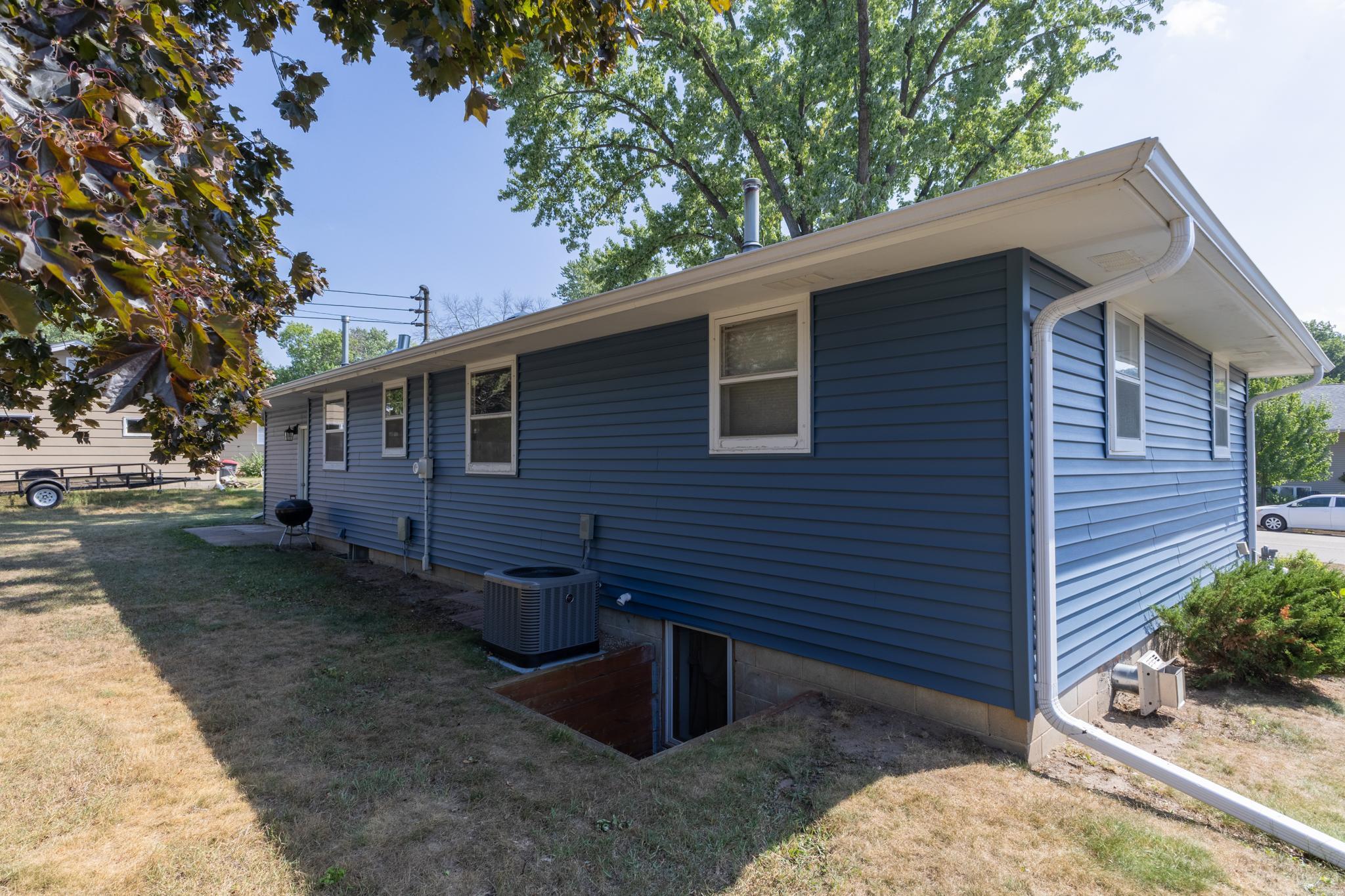 954 Linda Avenue Property Photo 8