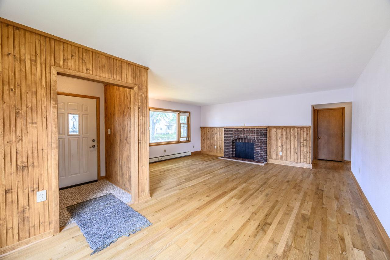 716 5th Street S Property Photo 3