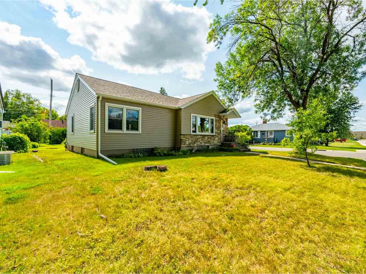 716 5th Street S Property Photo 29