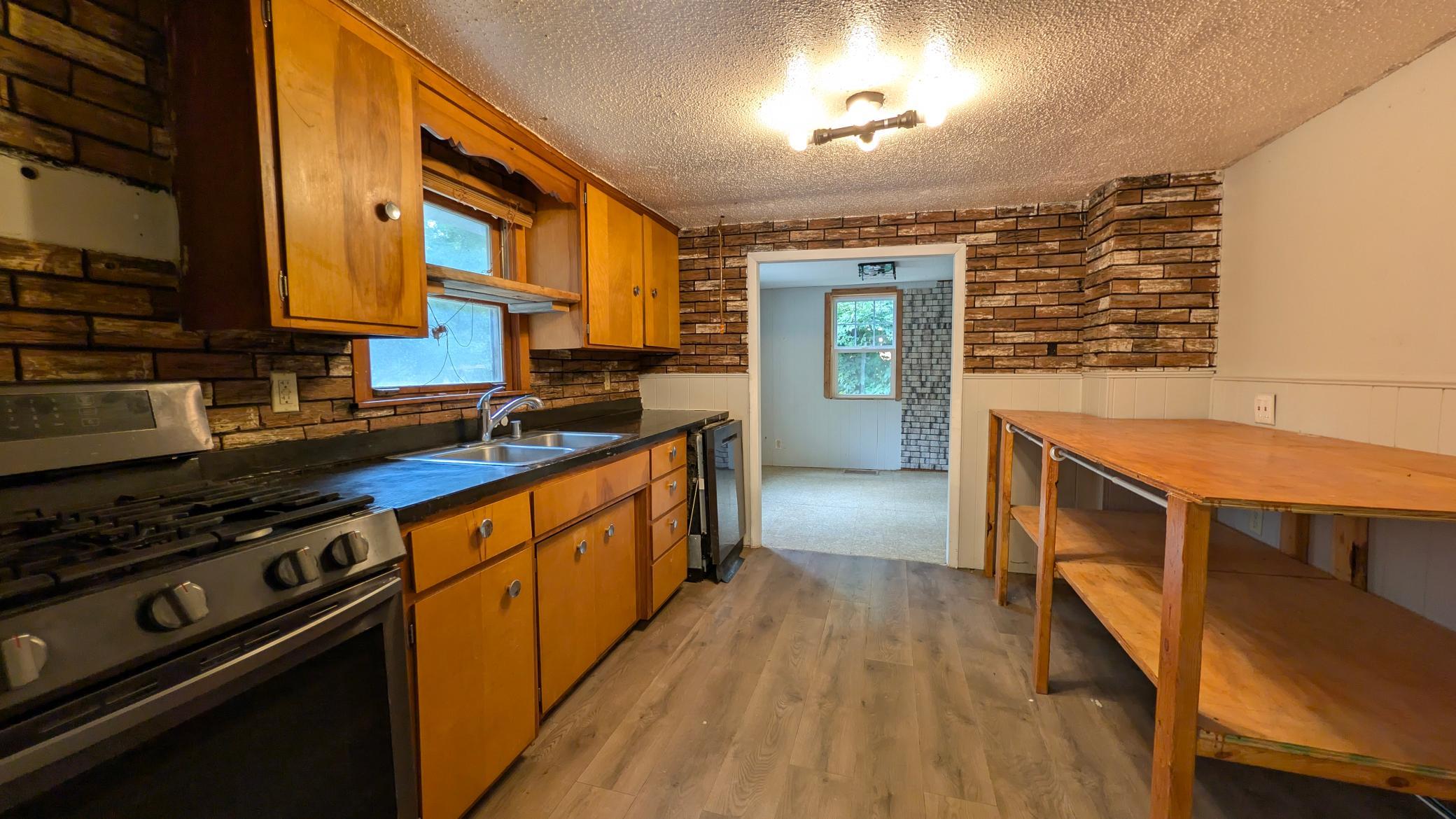 15890 390th Street Property Photo 7