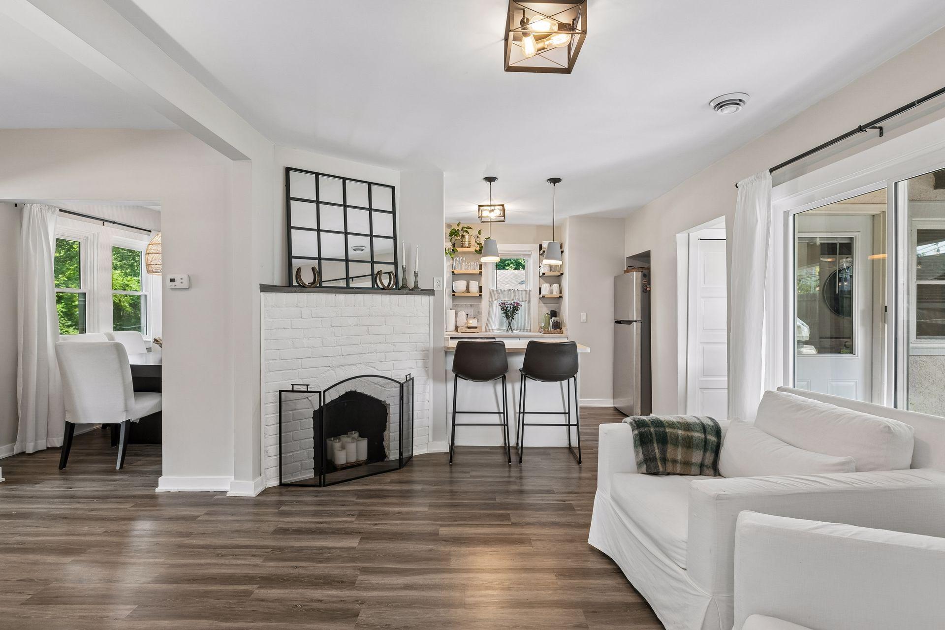 3593 Crystal Place Property Photo 5
