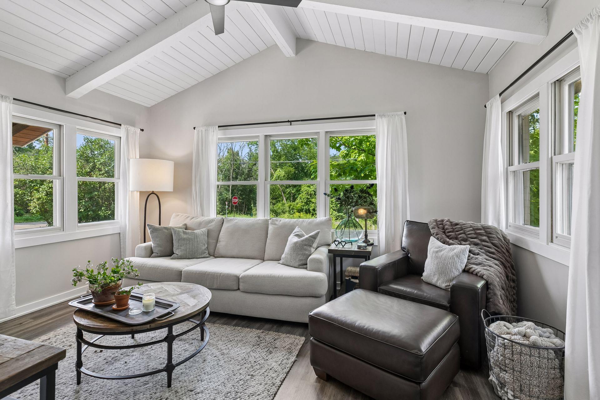 3593 Crystal Place Property Photo 8