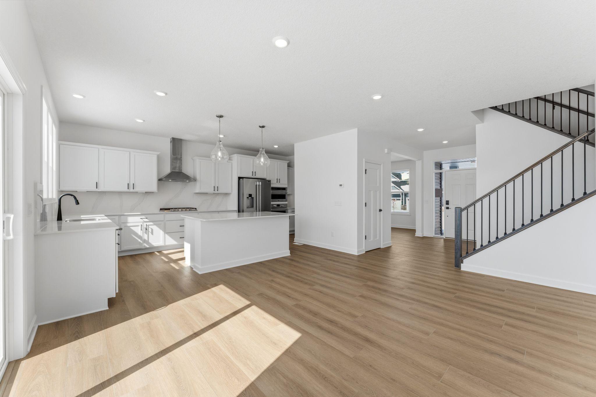 4151 Hyde Avenue N Property Photo 3
