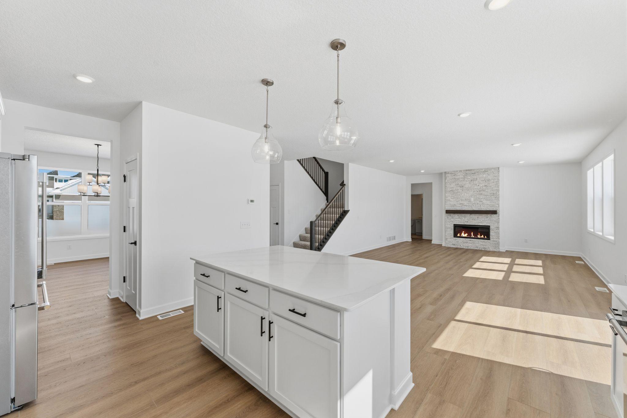 4151 Hyde Avenue N Property Photo 4
