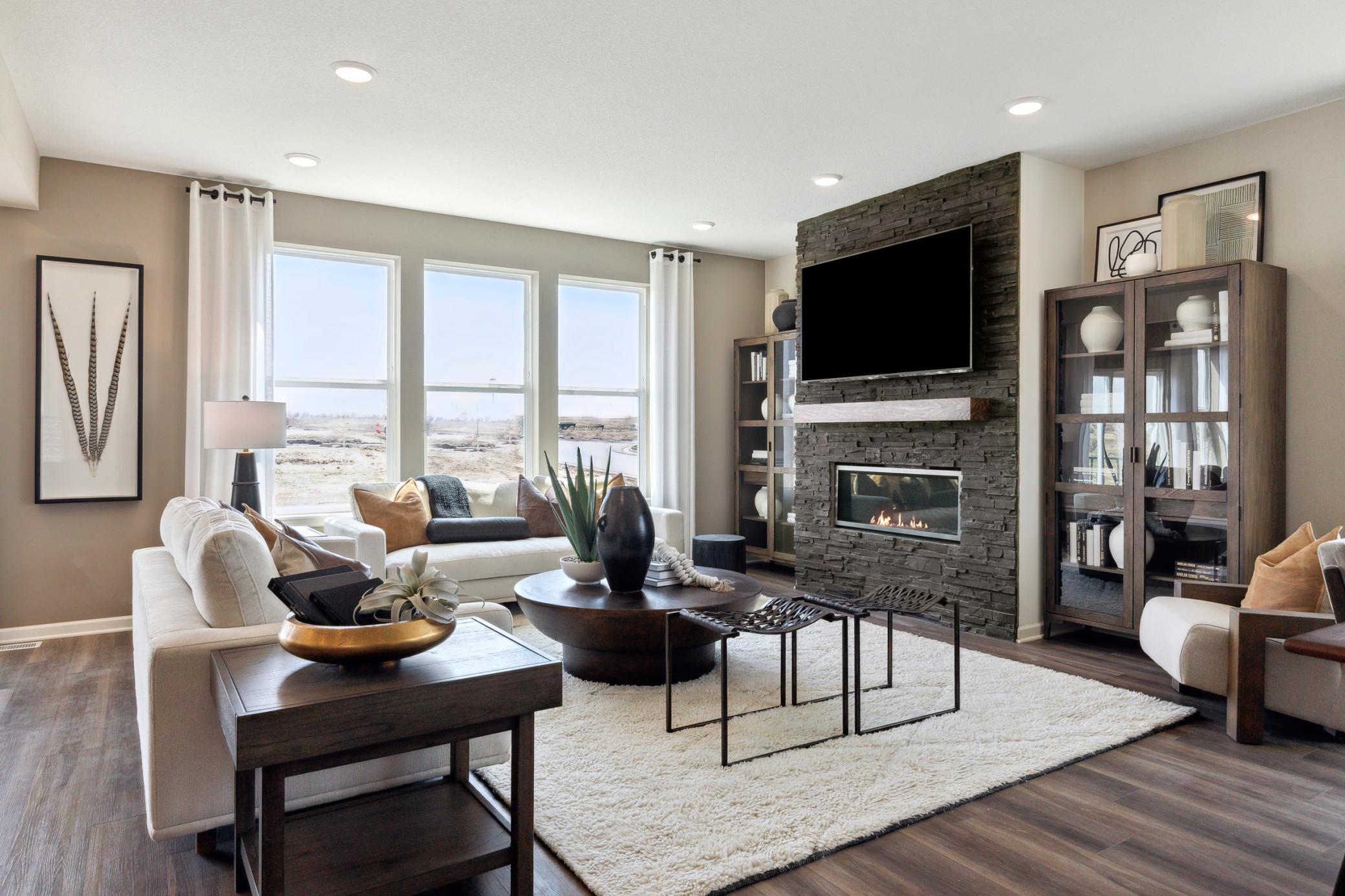 15044 Amber Fields Boulevard W Property Photo 9