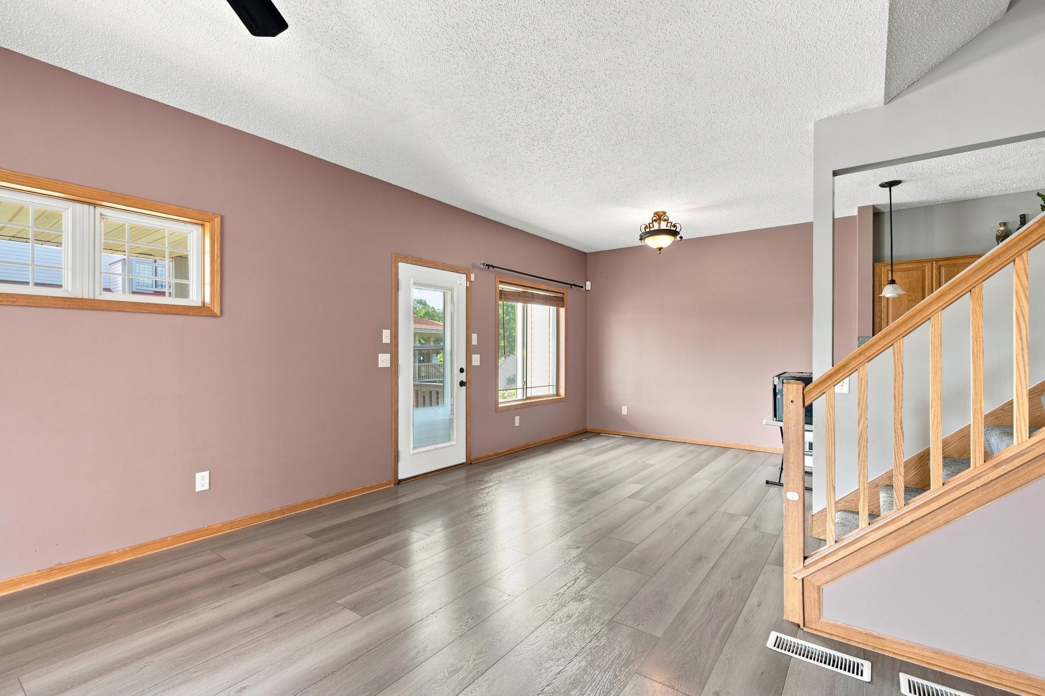 8605 Tessman Circle N Property Photo 3
