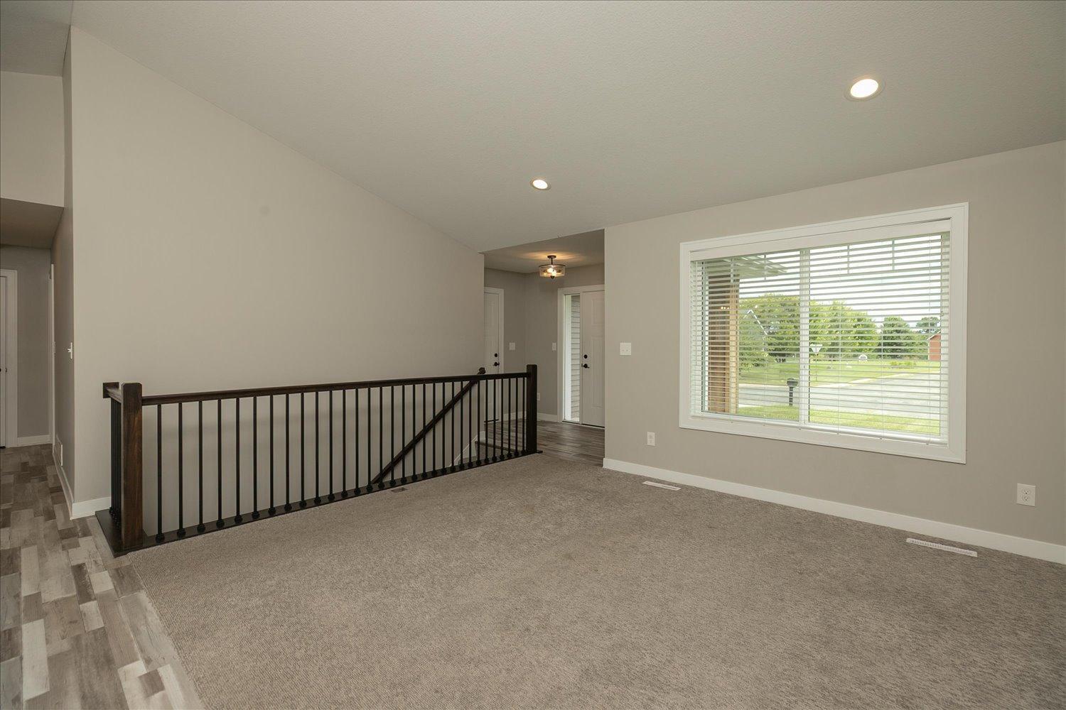 302 Devin Drive Property Photo 6