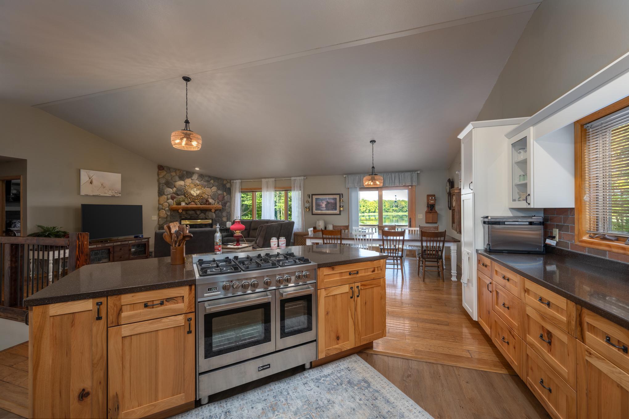 1855 160th Street Property Photo 5