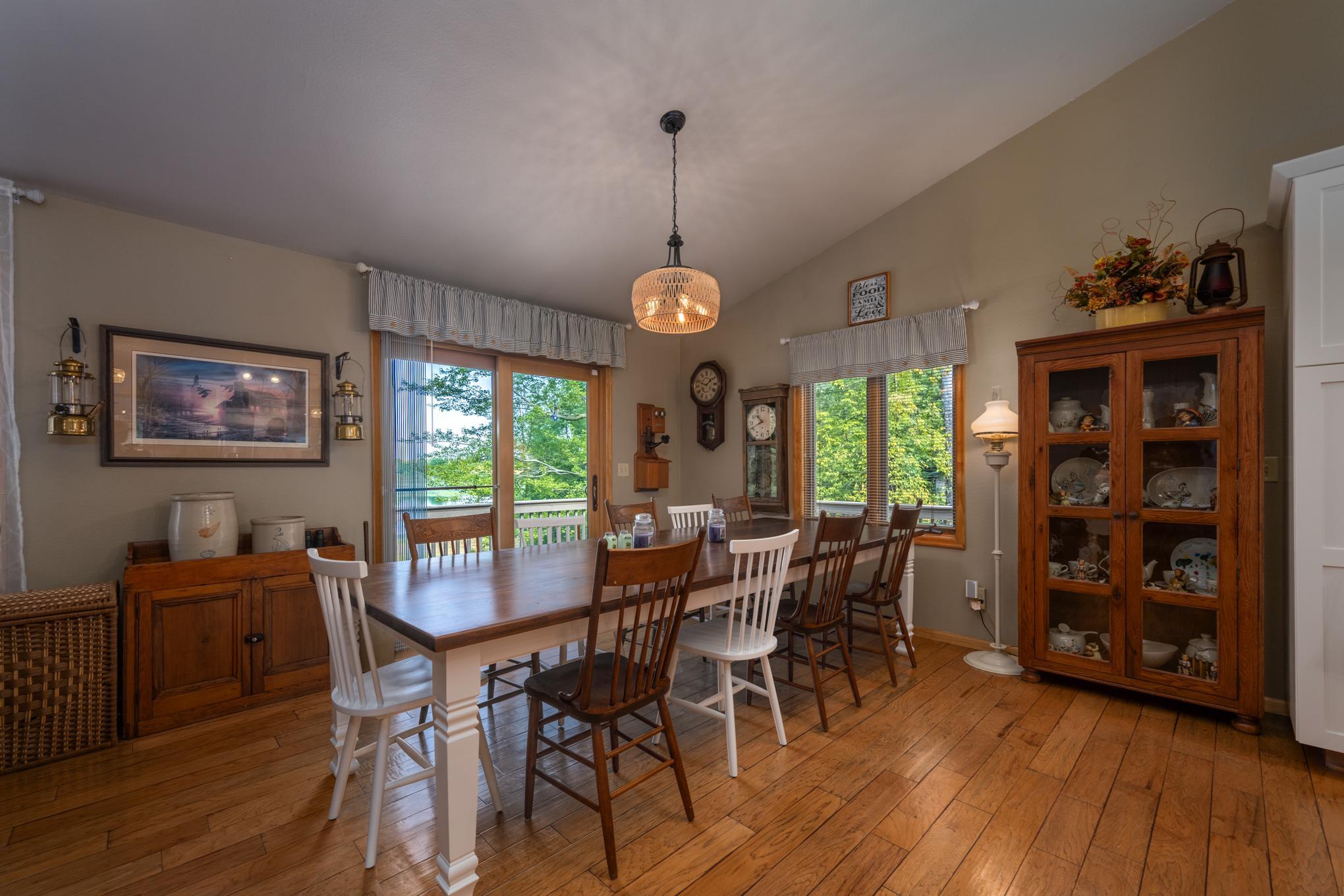 1855 160th Street Property Photo 6