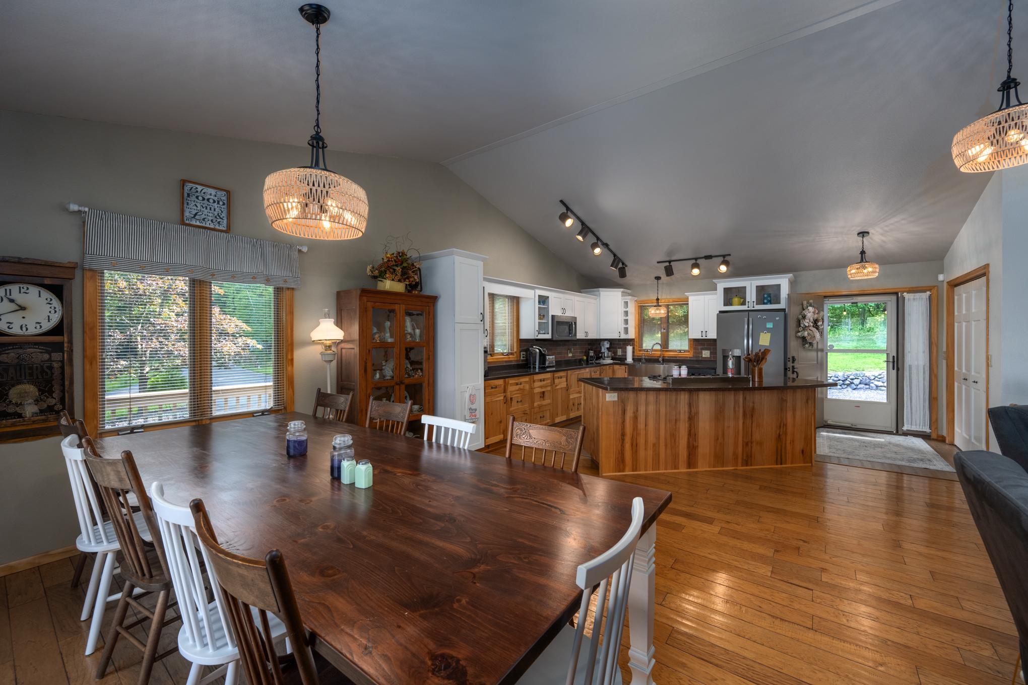 1855 160th Street Property Photo 12