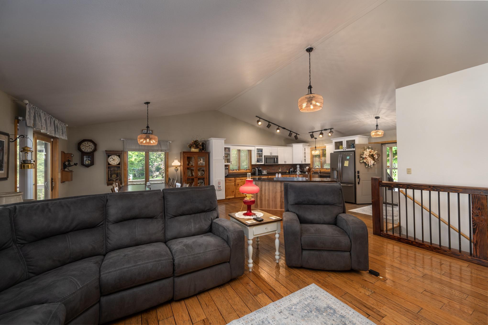 1855 160th Street Property Photo 13