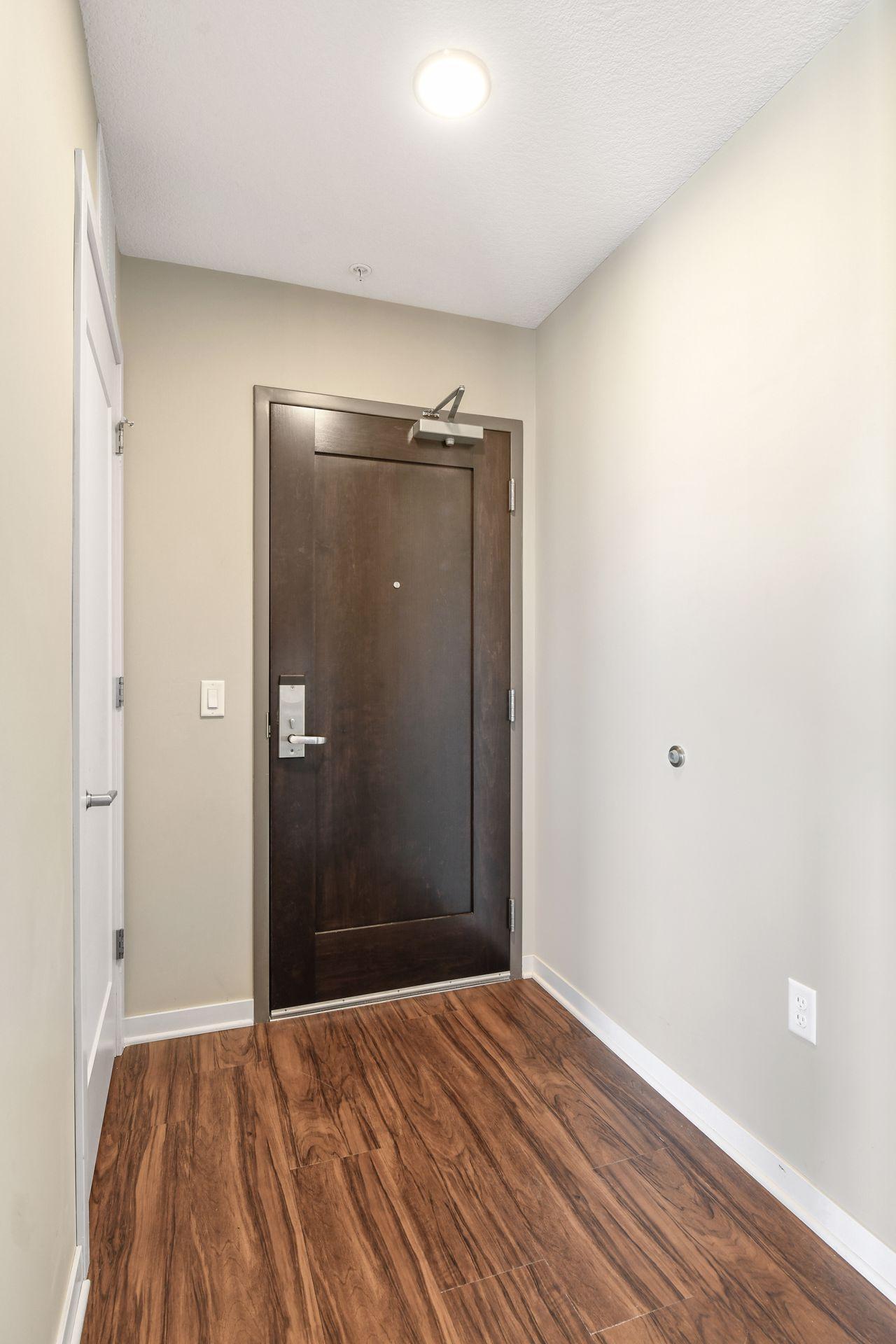 811 Washington Avenue S 803 Property Photo 13