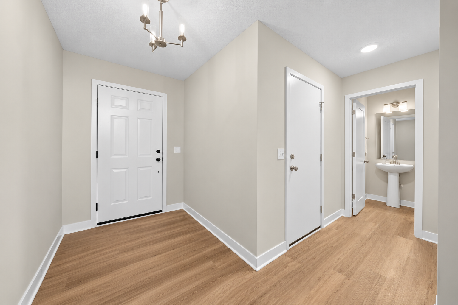 1238 Compton Avenue Property Photo 6
