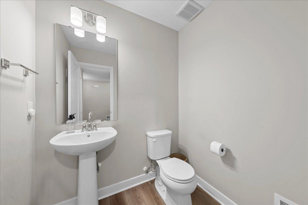 1238 Compton Avenue Property Photo 7