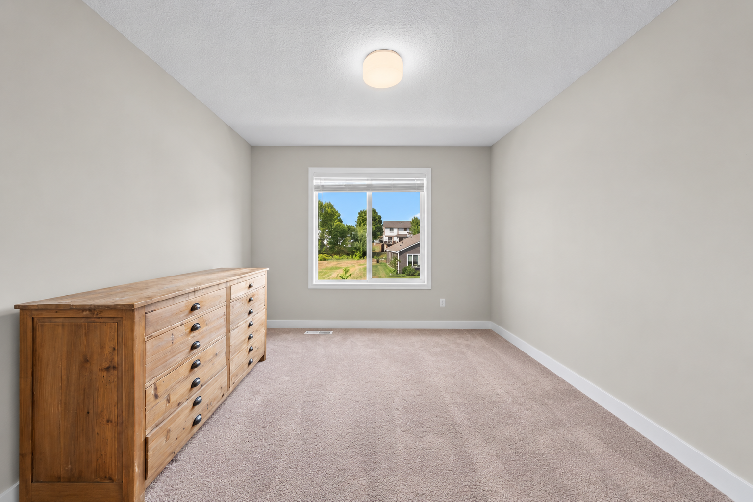 1238 Compton Avenue Property Photo 24