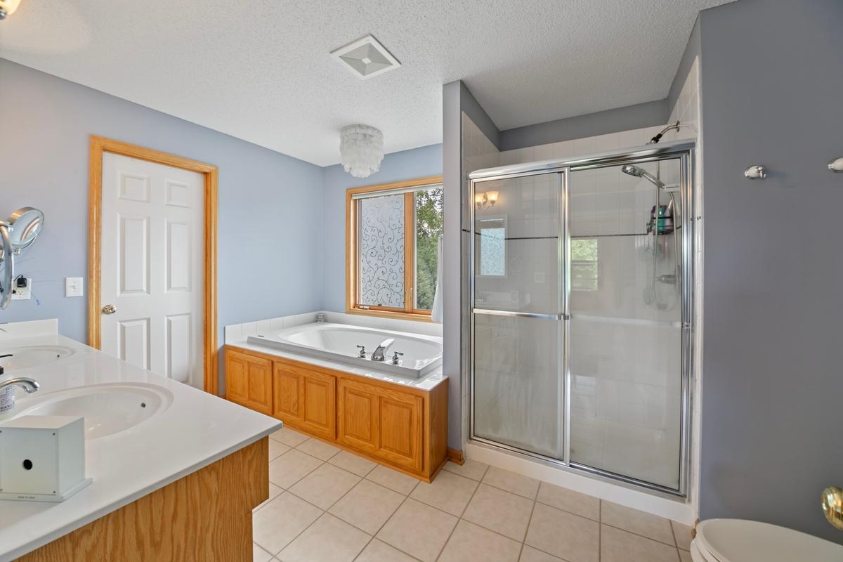 13200 Crolly Path Property Photo 22