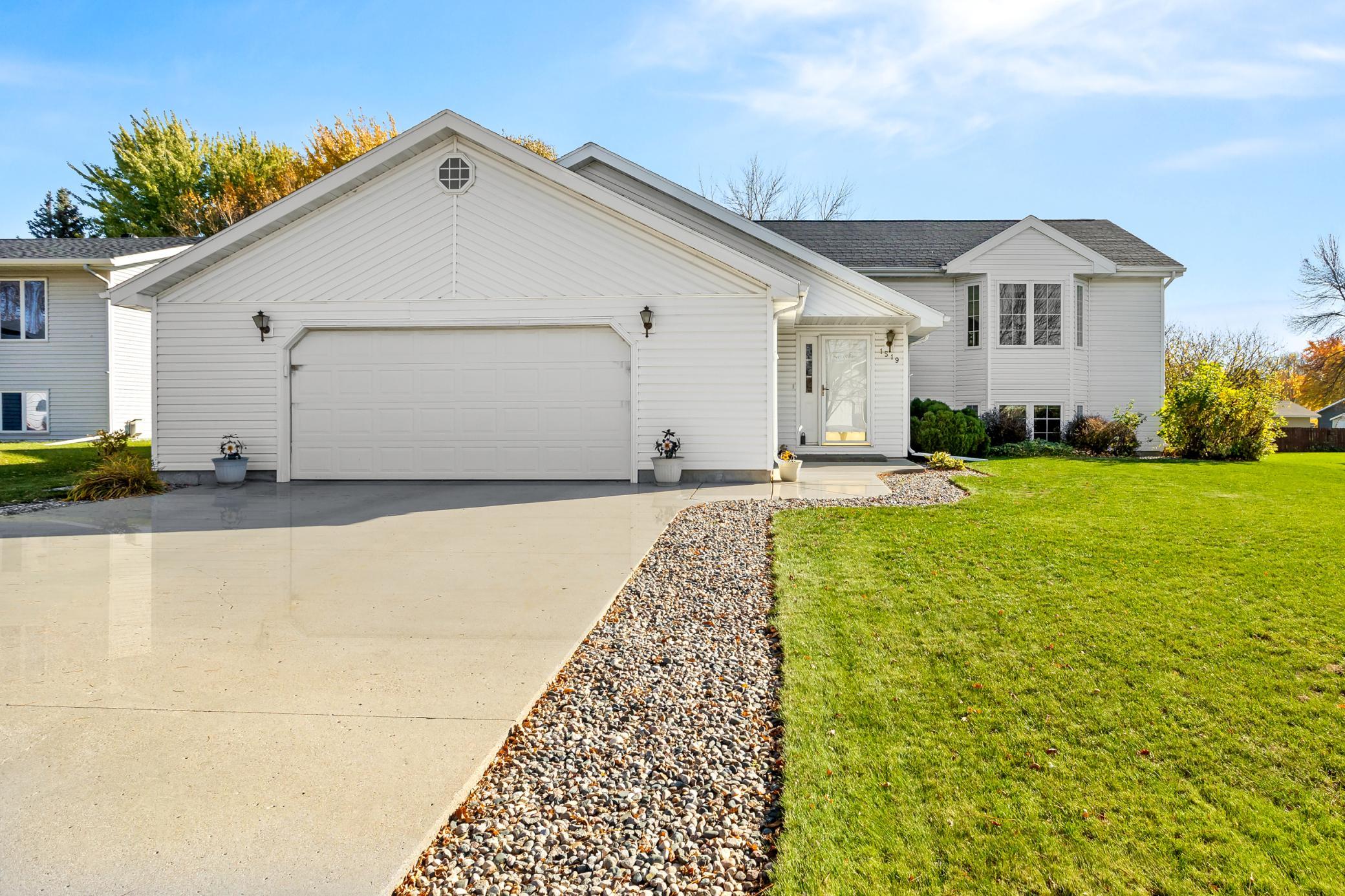 1519 Sunset Boulevard Property Photo 1