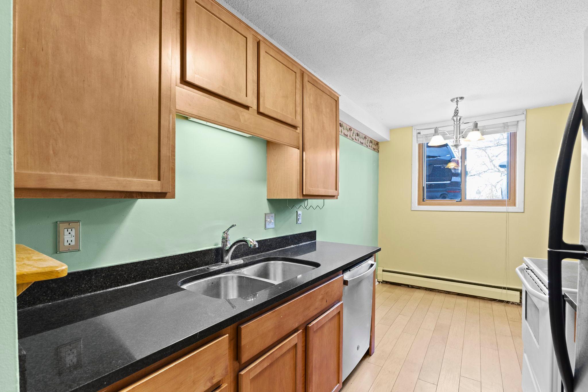 520 Ridgewood Ave 4 Property Photo 15